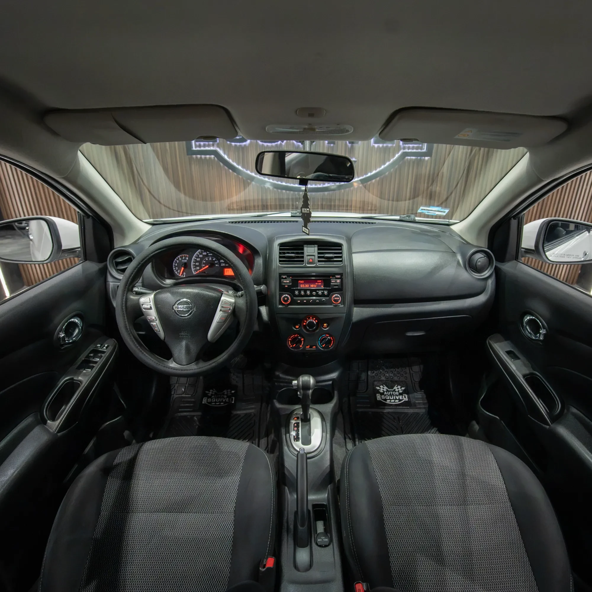 NISSAN VERSA SENSE 2015 - imagen 7