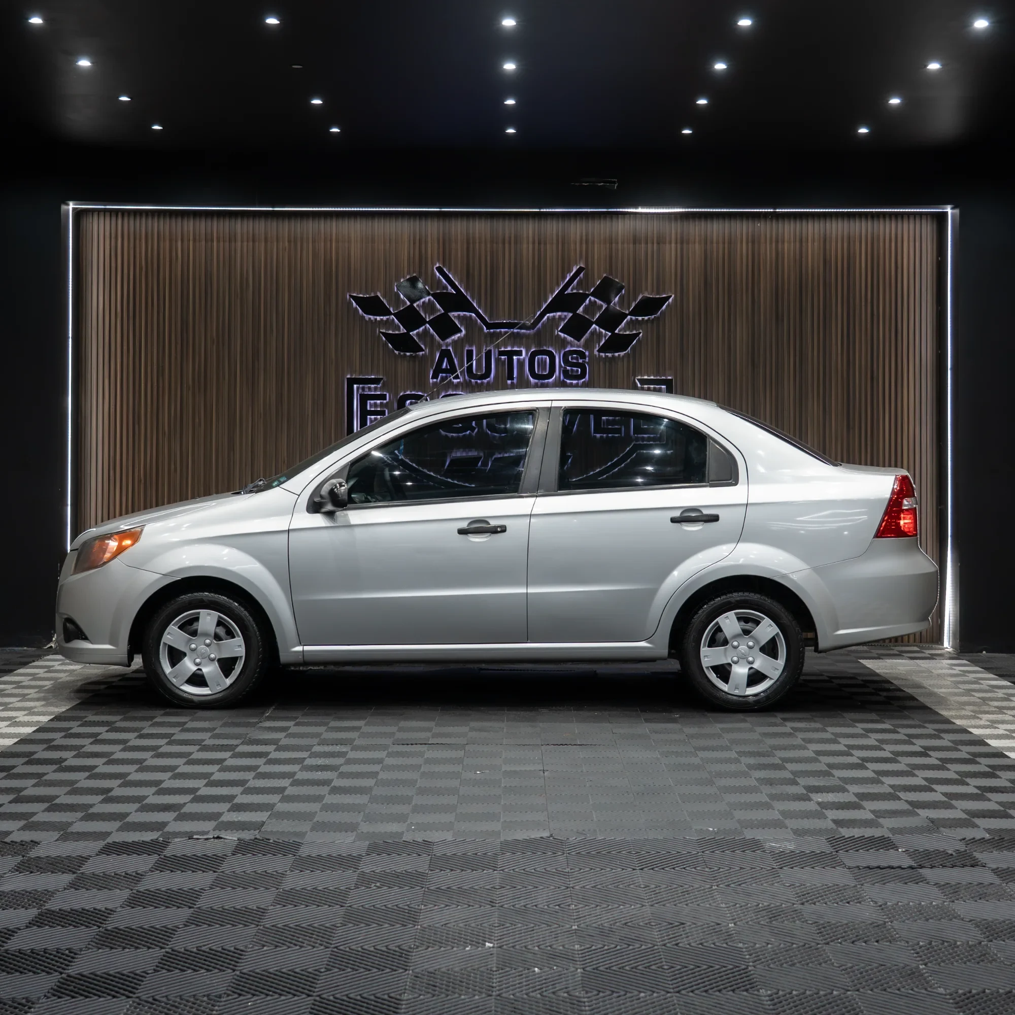 CHEVROLET AVEO 2016 - imagen 3