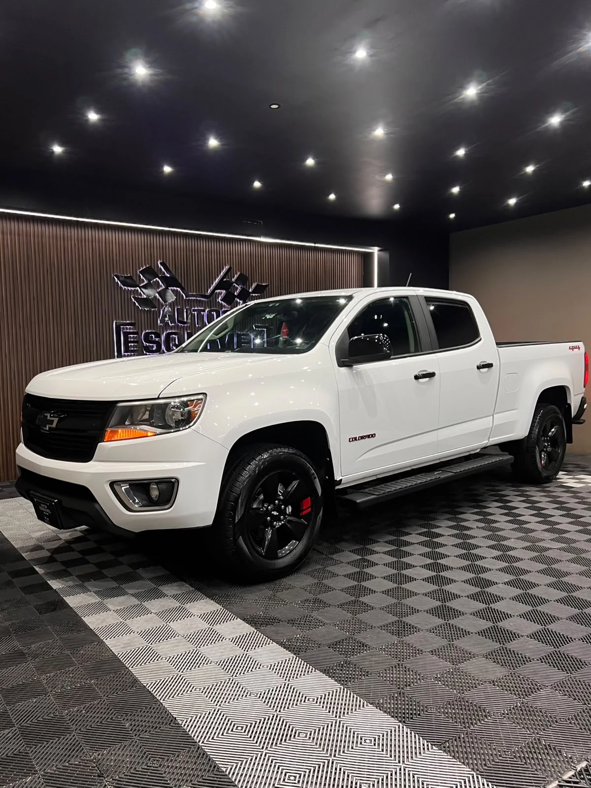 Chevrolet COLORADO RED LINE Z71 2018 - imagen 2