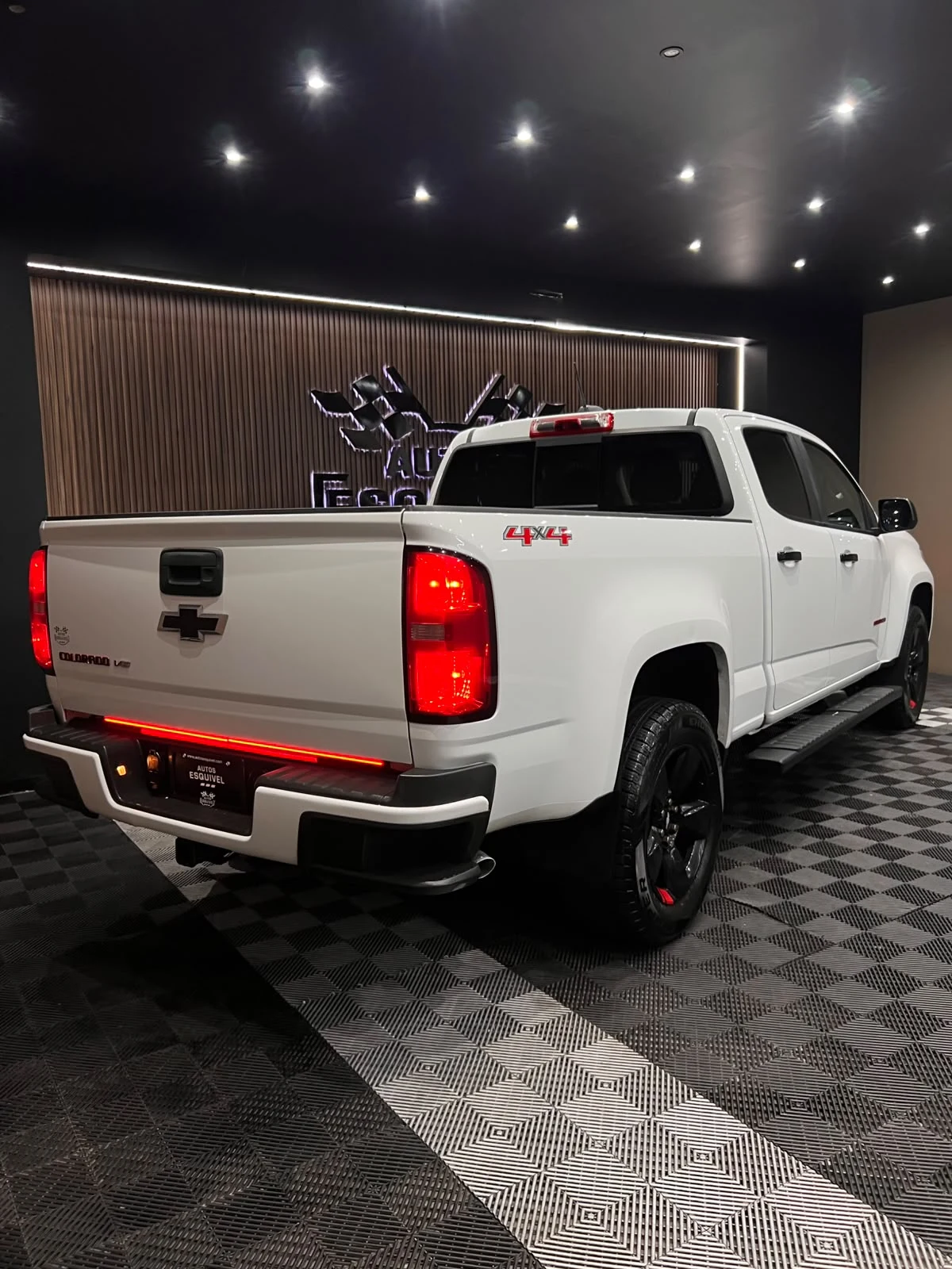Chevrolet COLORADO RED LINE Z71 2018 - imagen 5