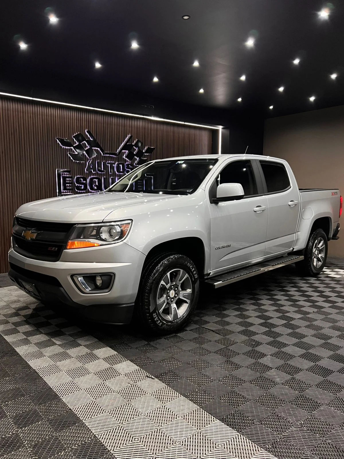 Chevrolet COLORADO Z71 2018 - imagen 2