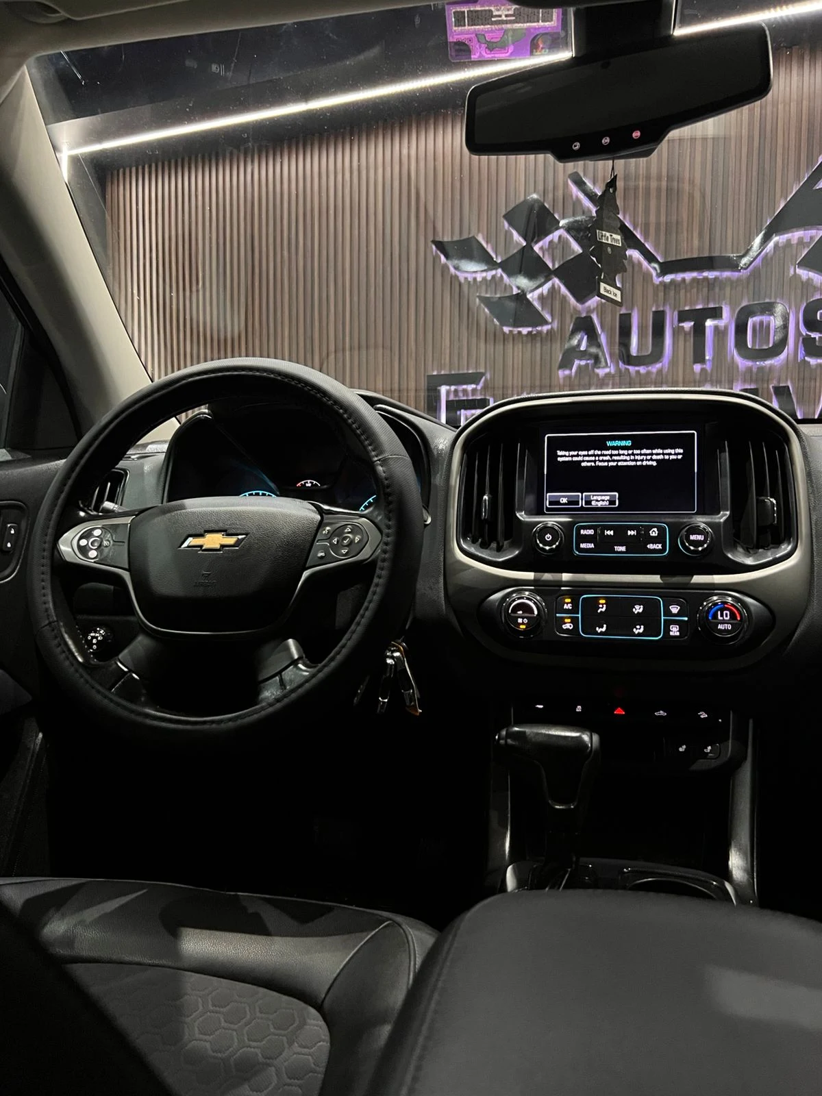 Chevrolet COLORADO Z71 2018 - imagen 10