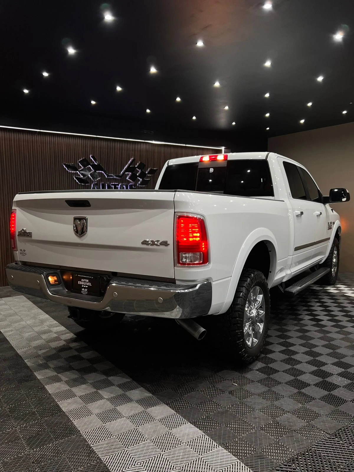 Dodge RAM HEAVY DUTY 4X4 2018 - imagen 5