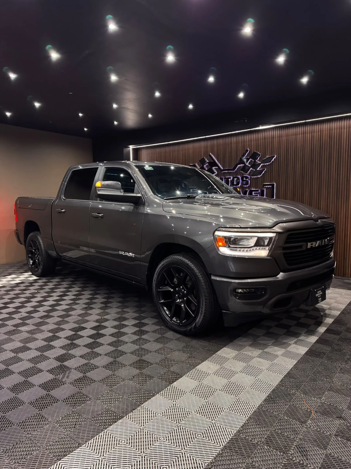 Dodge RAM LARAMIE SPORT 2024 - imagen 3