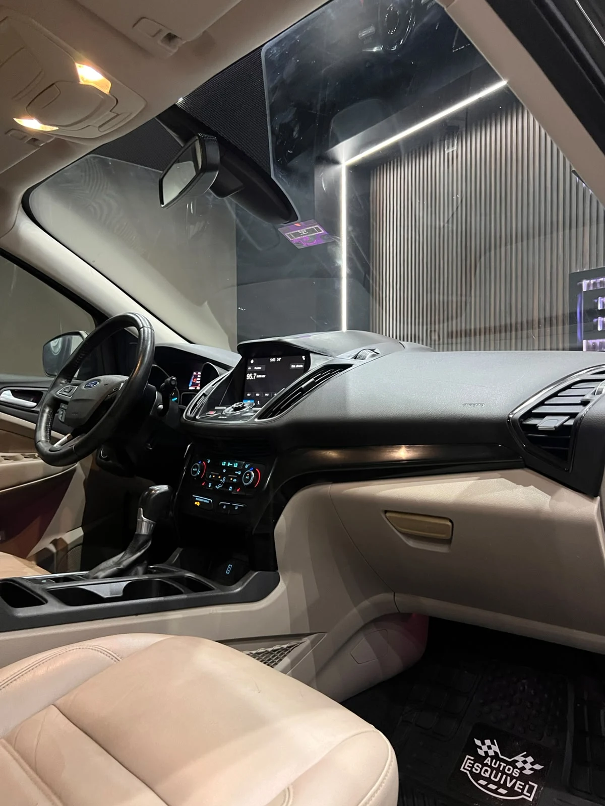 Ford ESCAPE TITANIUM 2017 - imagen 13