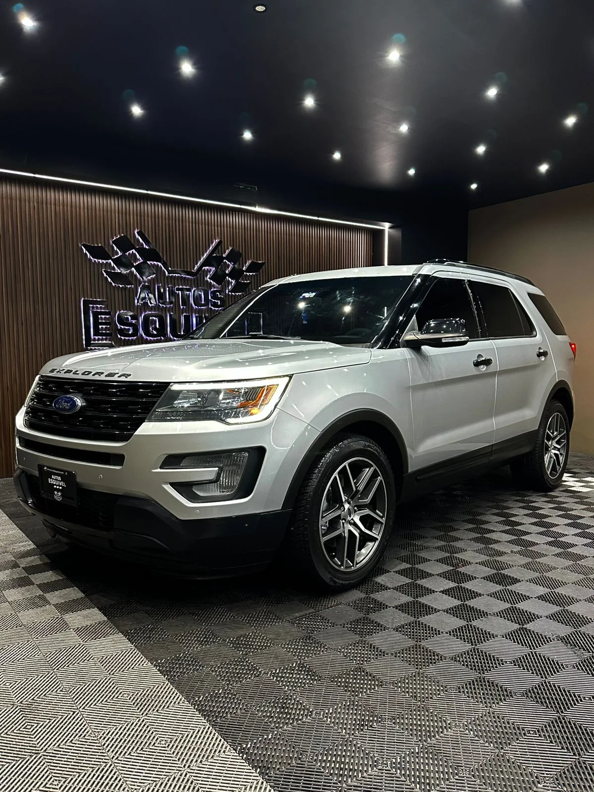 Ford EXPLORER SPORT 2017 - imagen 2