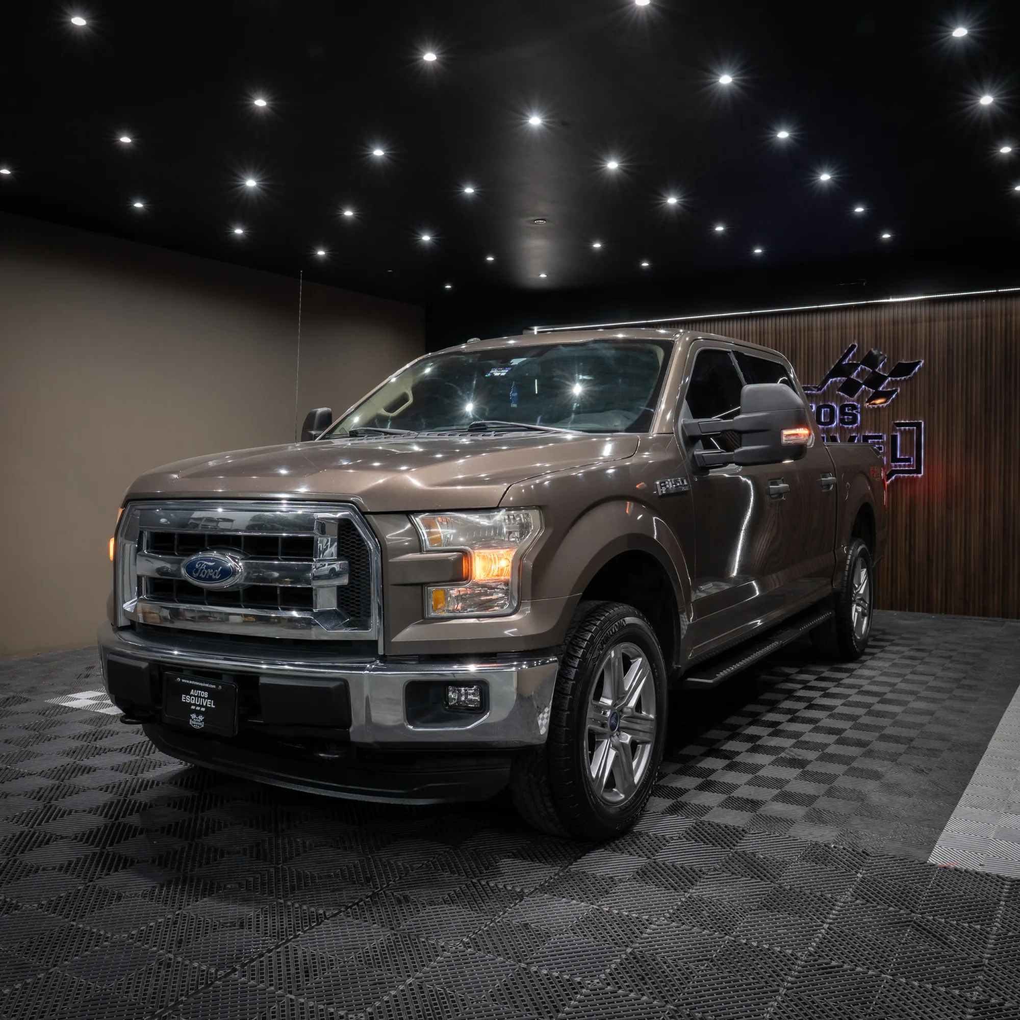 Ford LOBO 4X4 2016 - imagen 5