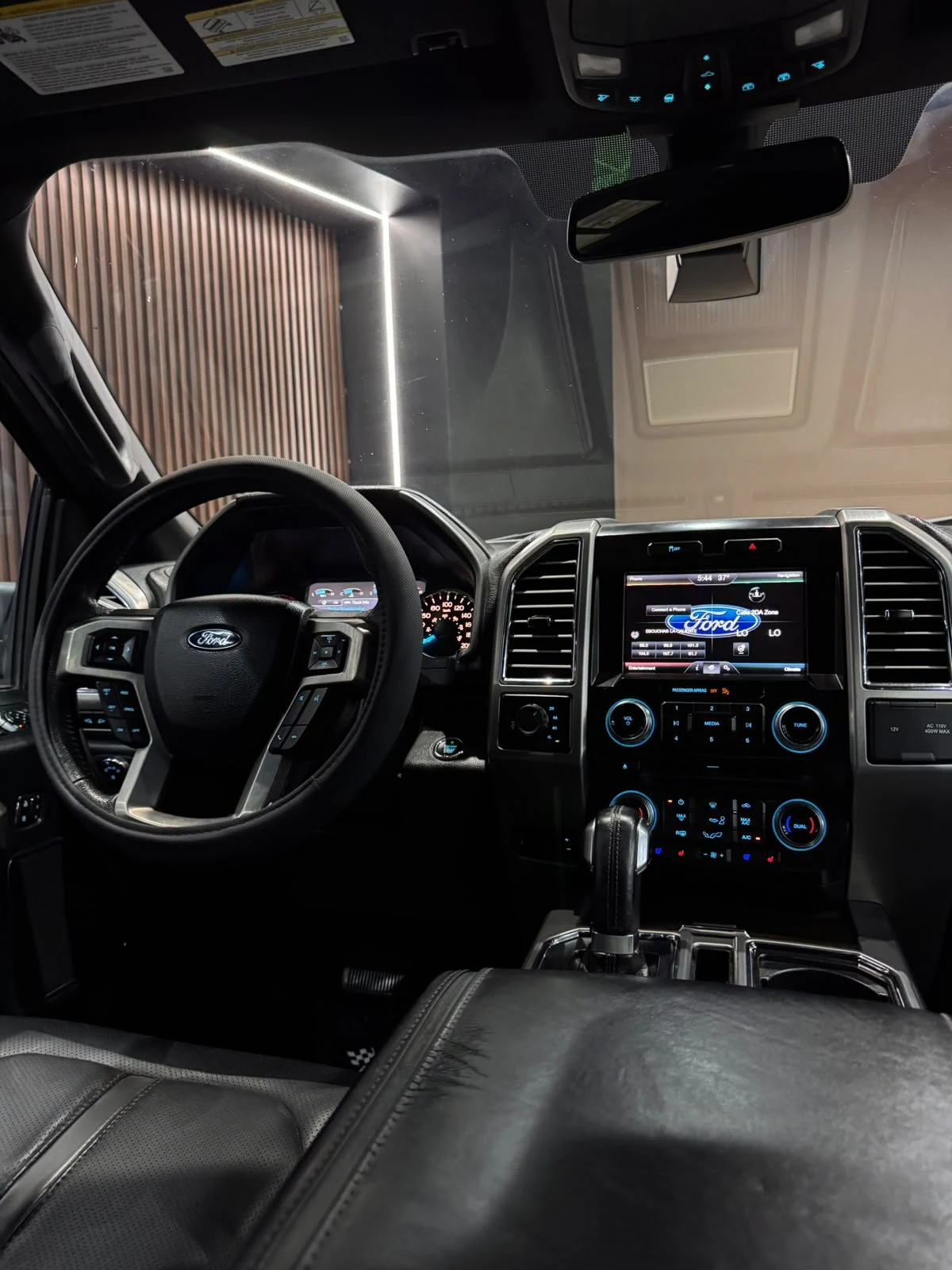 Ford LOBO PLATINUM 2015 - imagen 8