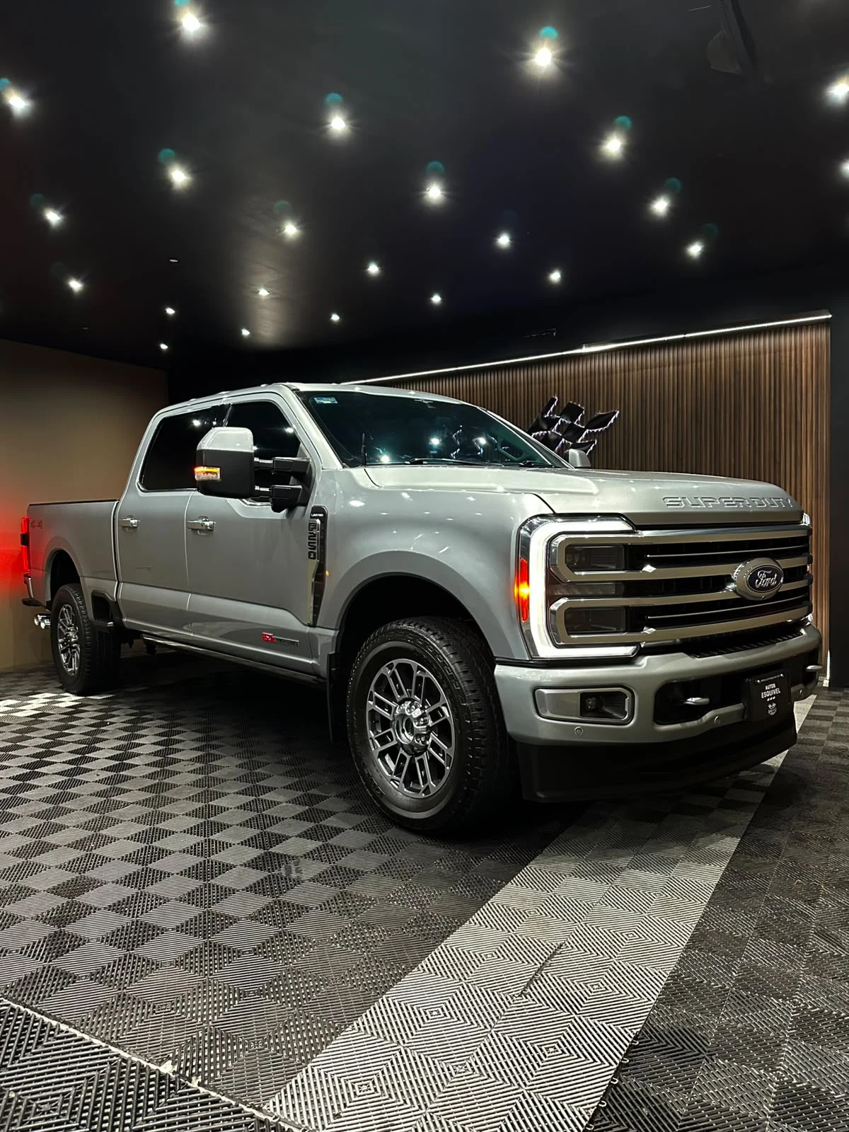 Ford SUPER DUTY LIMITED 2023 - imagen 3