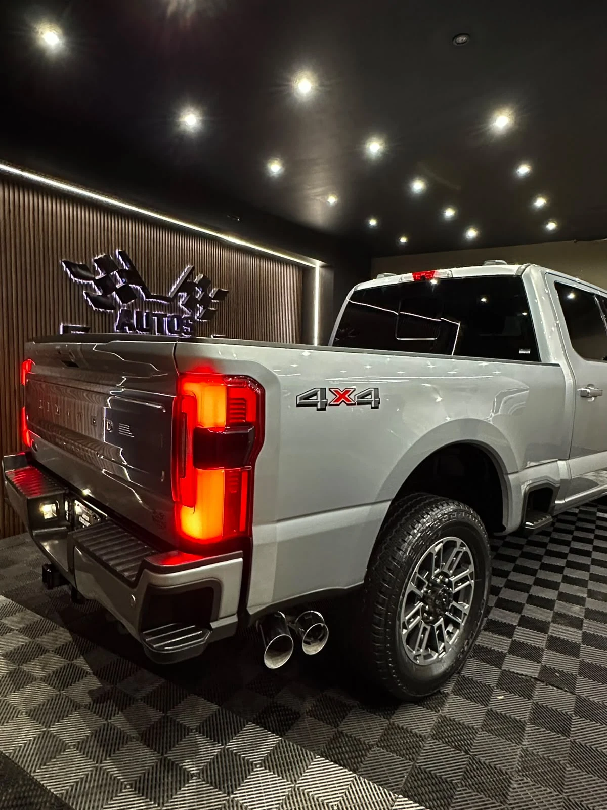 Ford SUPER DUTY LIMITED 2023 - imagen 7