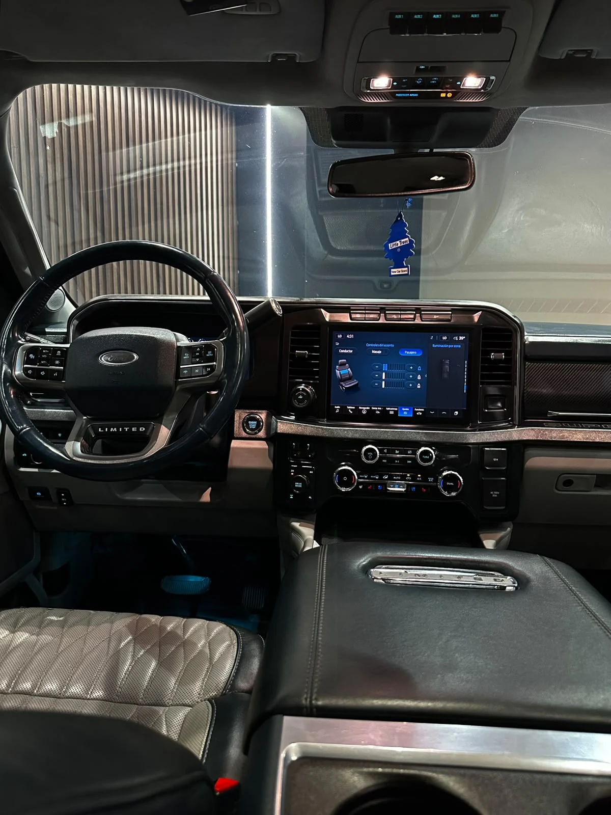 Ford SUPER DUTY LIMITED 2023 - imagen 10