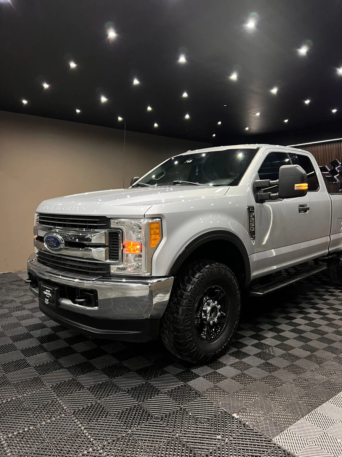 Ford SUPER DUTY XLT 2017 - imagen 4