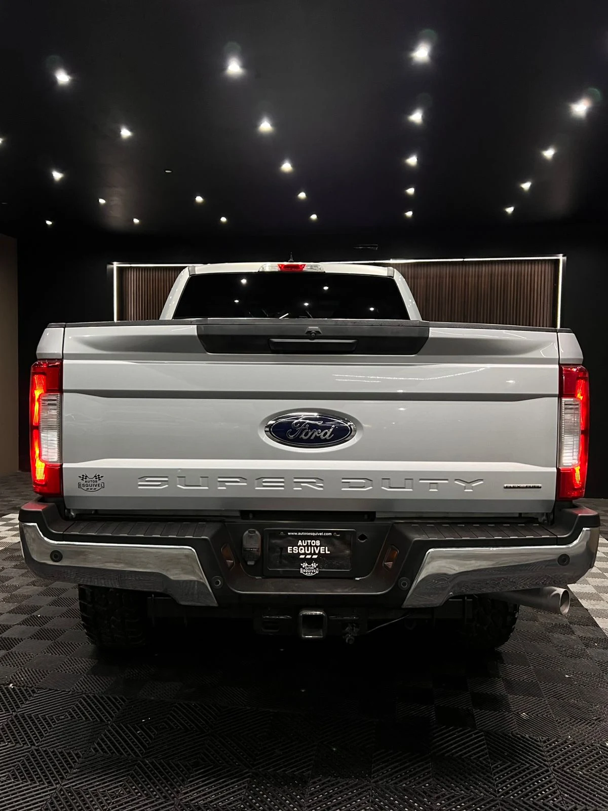 Ford SUPER DUTY XLT 2017 - imagen 5