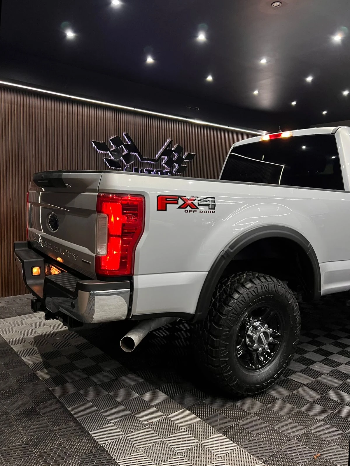 Ford SUPER DUTY XLT 2017 - imagen 9