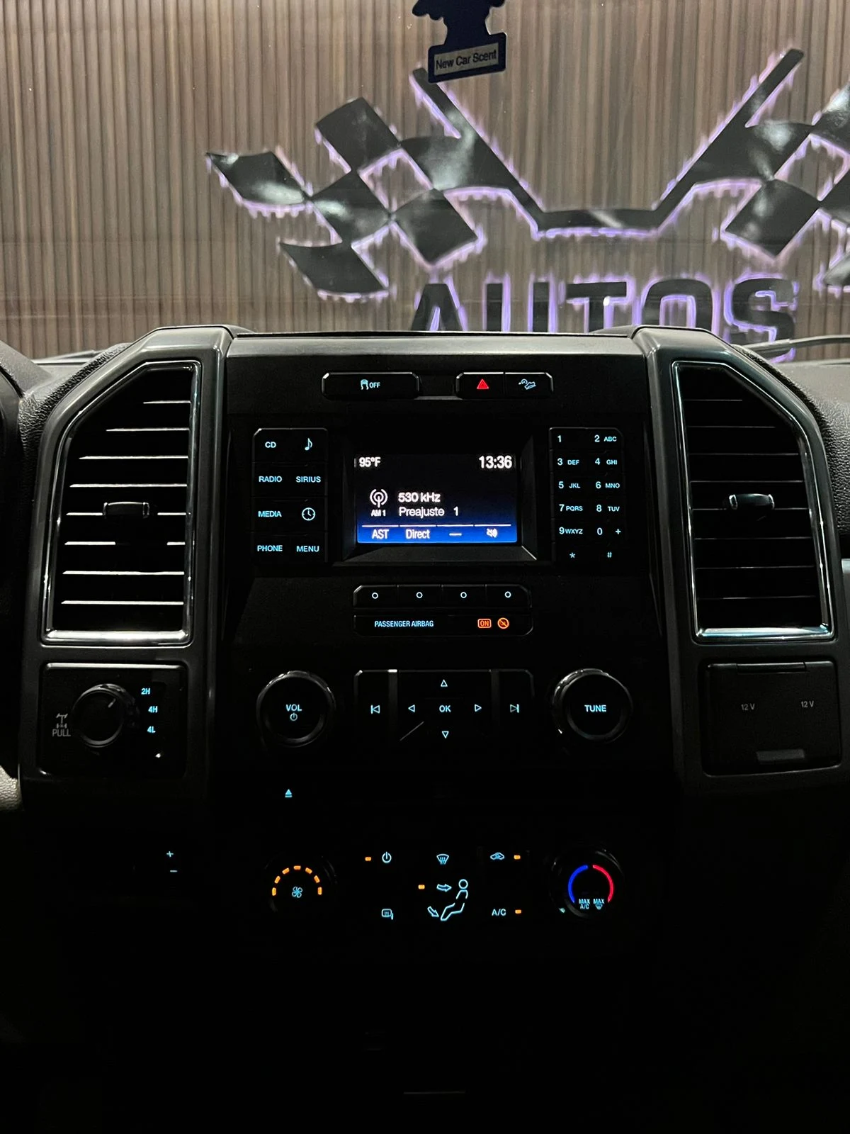 Ford SUPER DUTY XLT 2017 - imagen 14