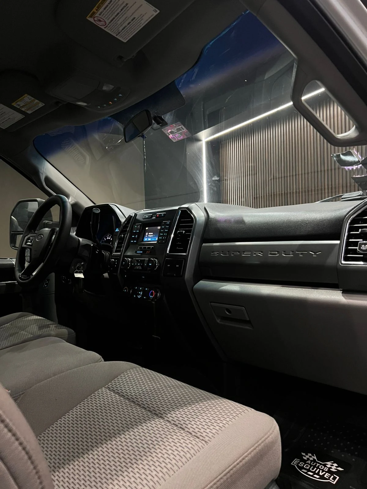 Ford SUPER DUTY XLT 2017 - imagen 15