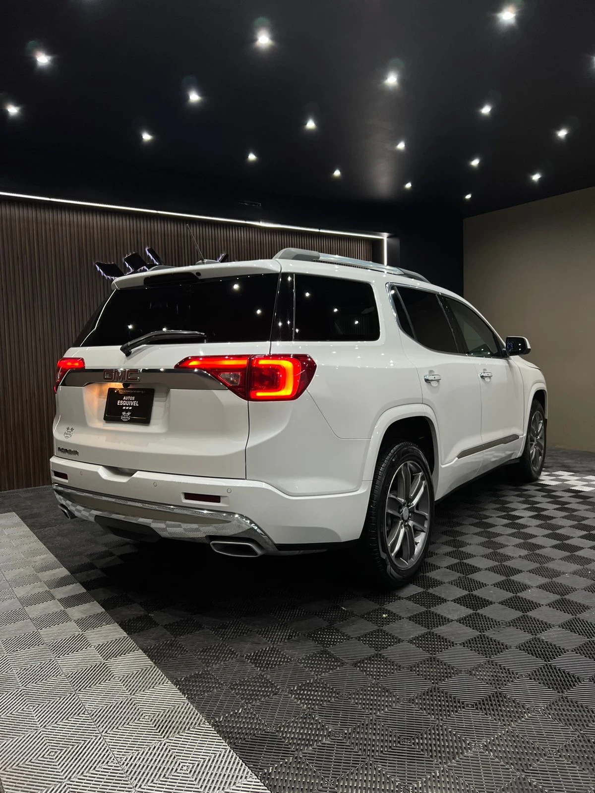 GMC ACADIA DENALI 2017 - imagen 5