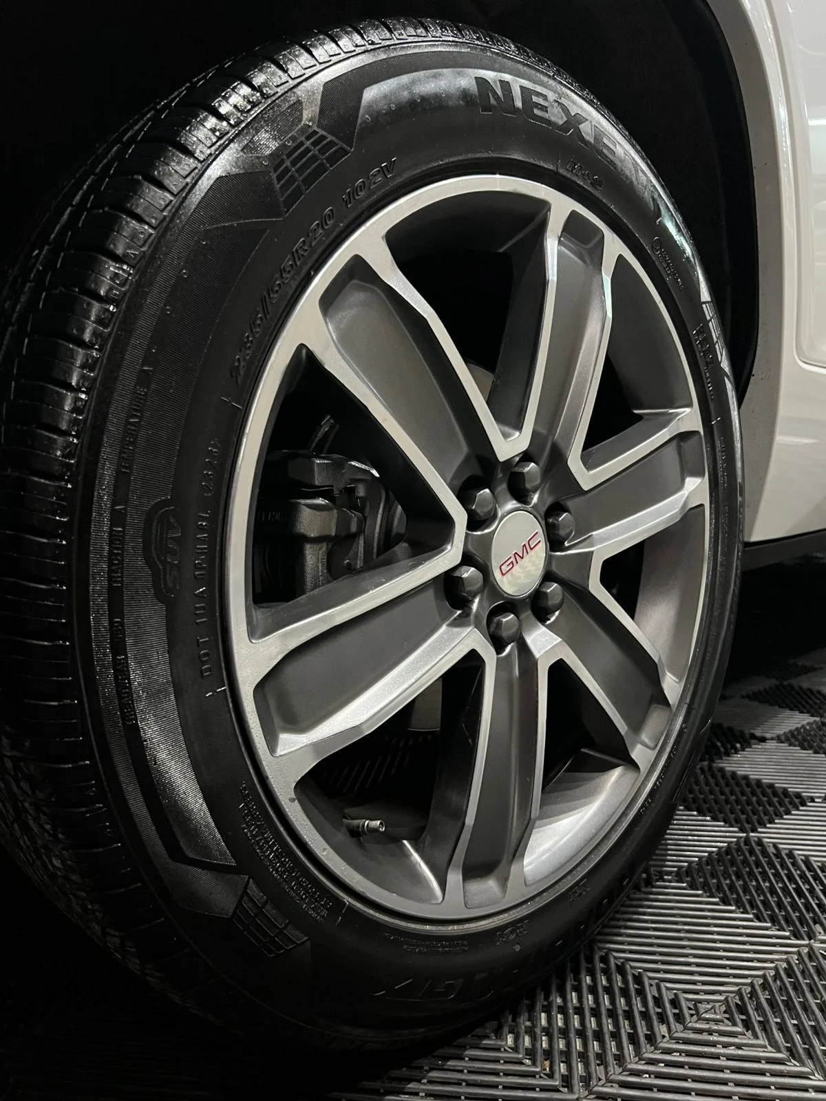 GMC ACADIA DENALI 2017 - imagen 17