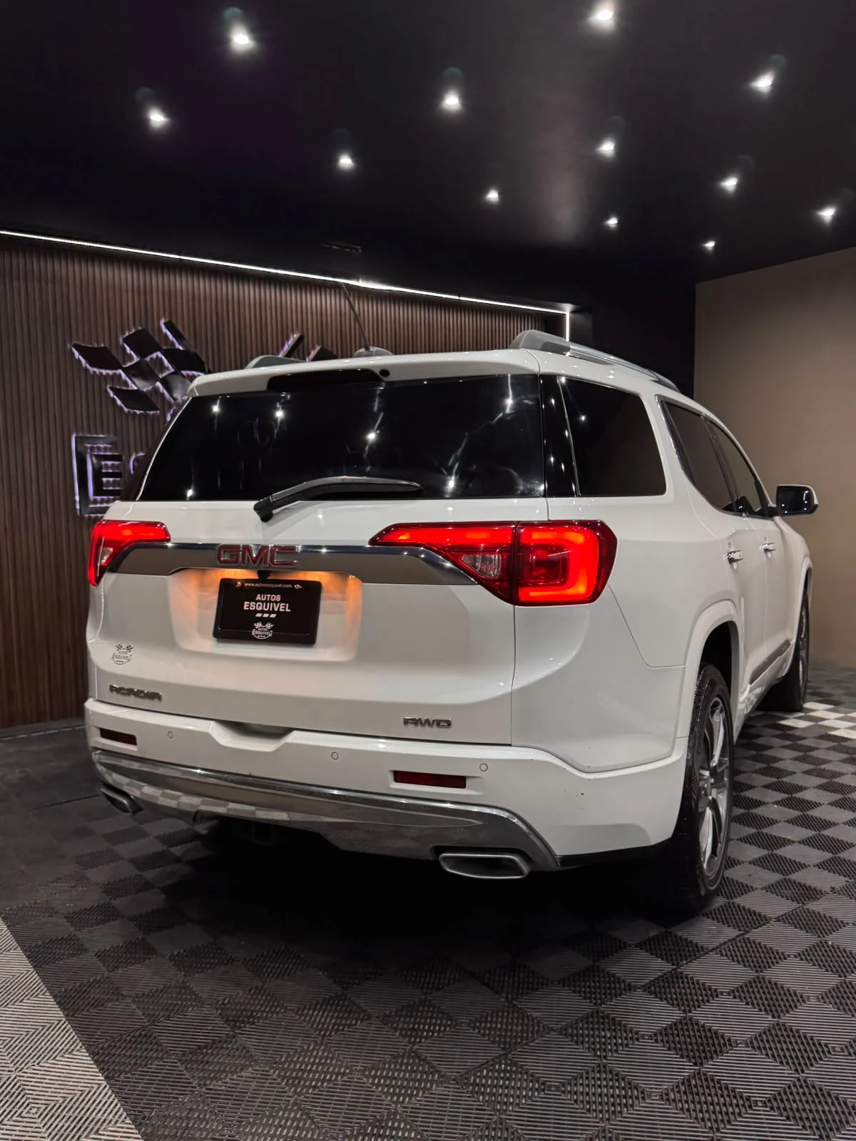 GMC ACADIA DENALI 2017 - imagen 5