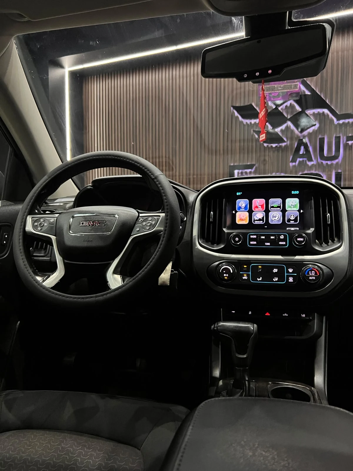 GMC CANYON AT4 2017 - imagen 10