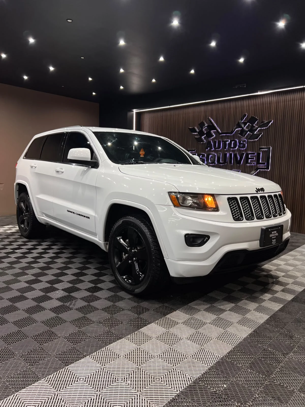 Jeep GRAND CHEROKEE BLACK EDITION 2015 - imagen 3