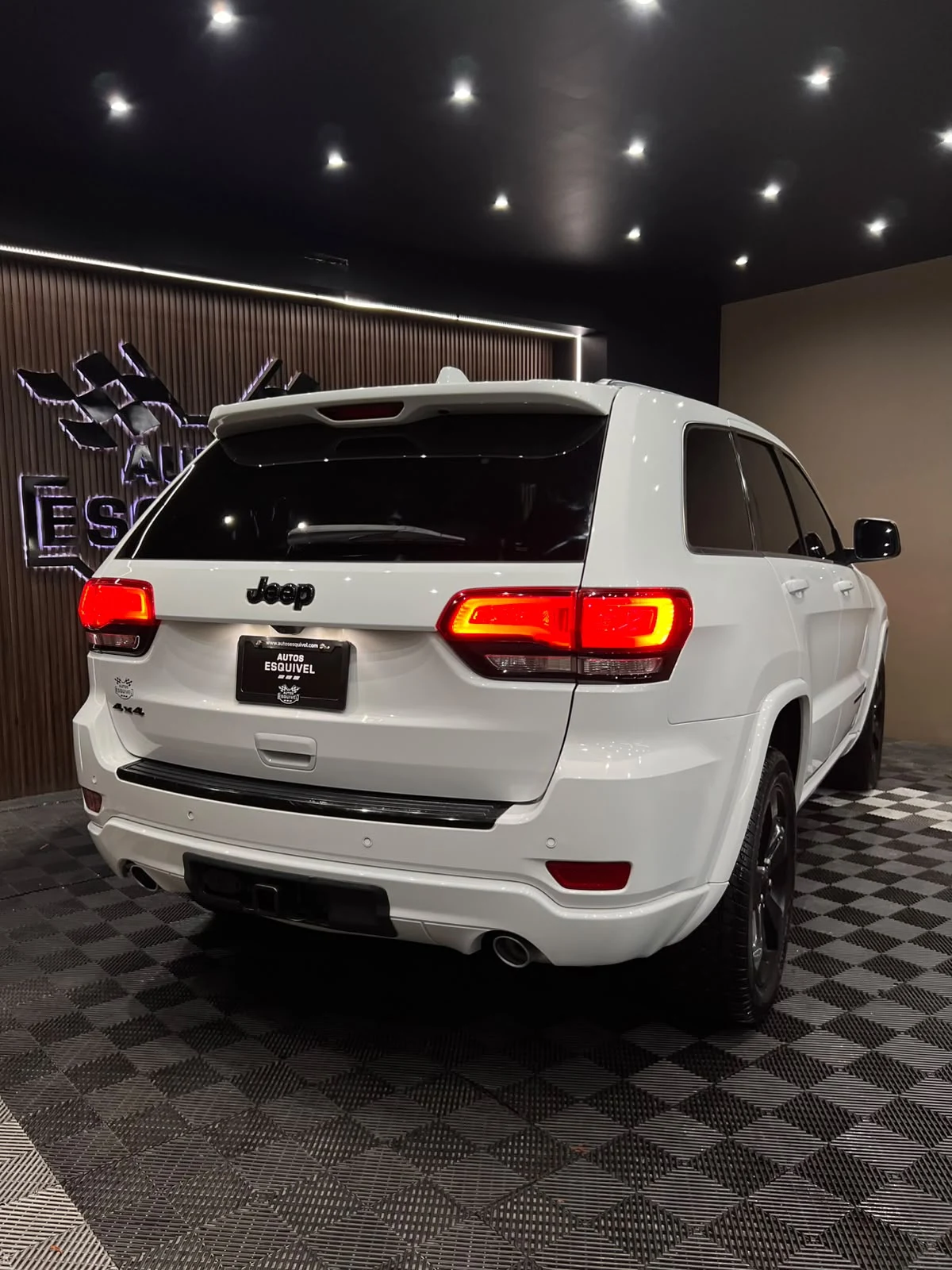 Jeep GRAND CHEROKEE BLACK EDITION 2015 - imagen 5