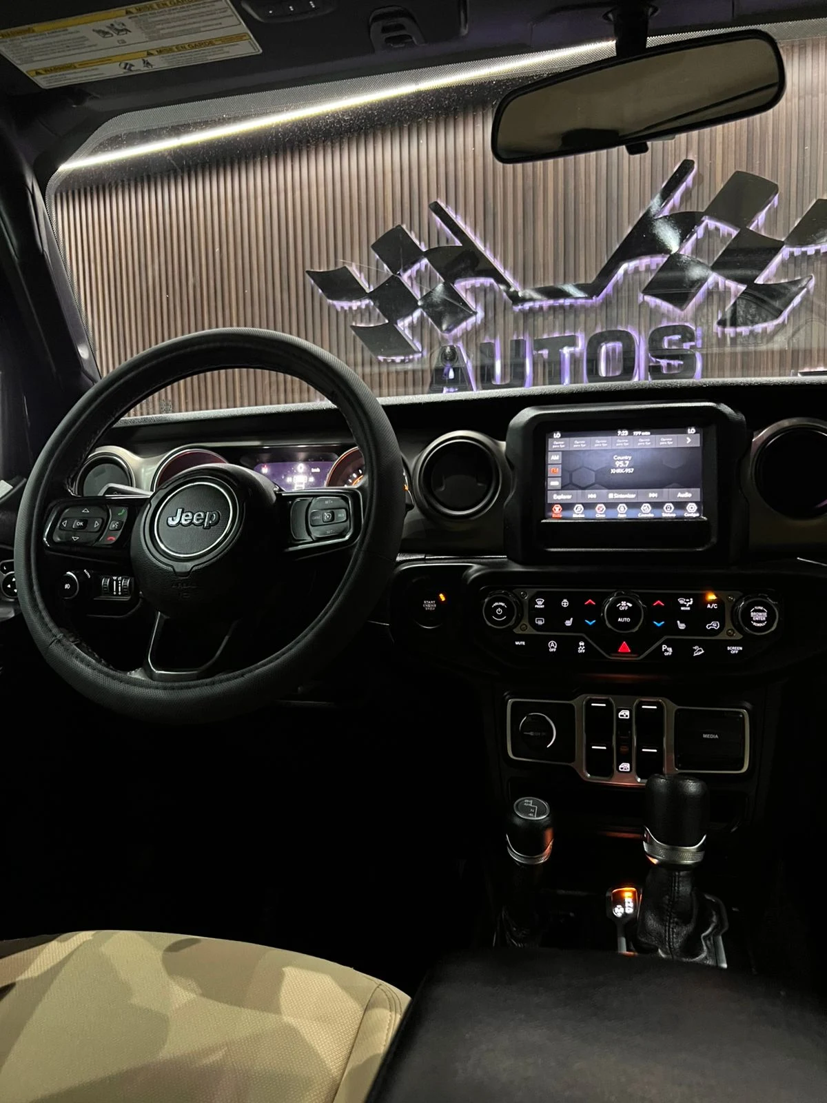 Jeep RUBICON 2018 - imagen 10