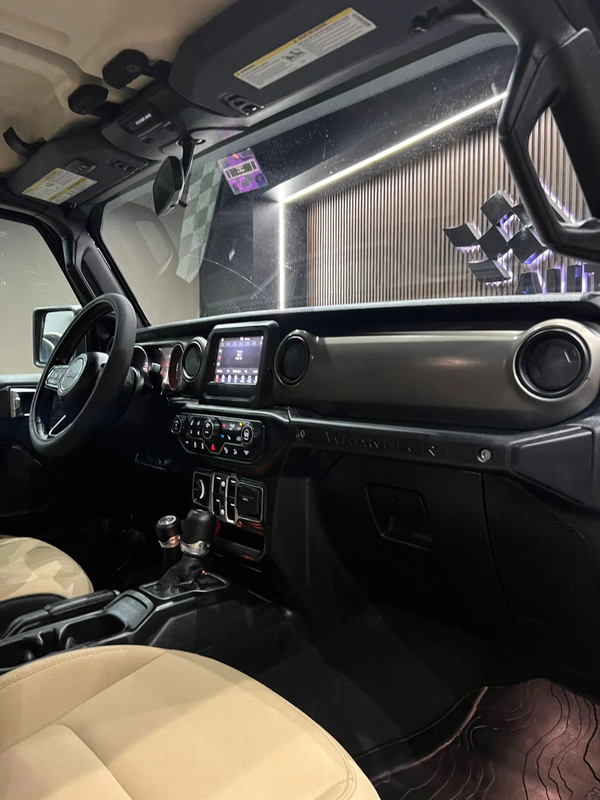 Jeep RUBICON 2018 - imagen 13