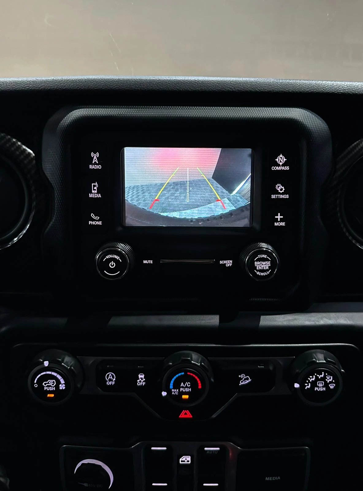 Jeep RUBICON 2018 - imagen 11