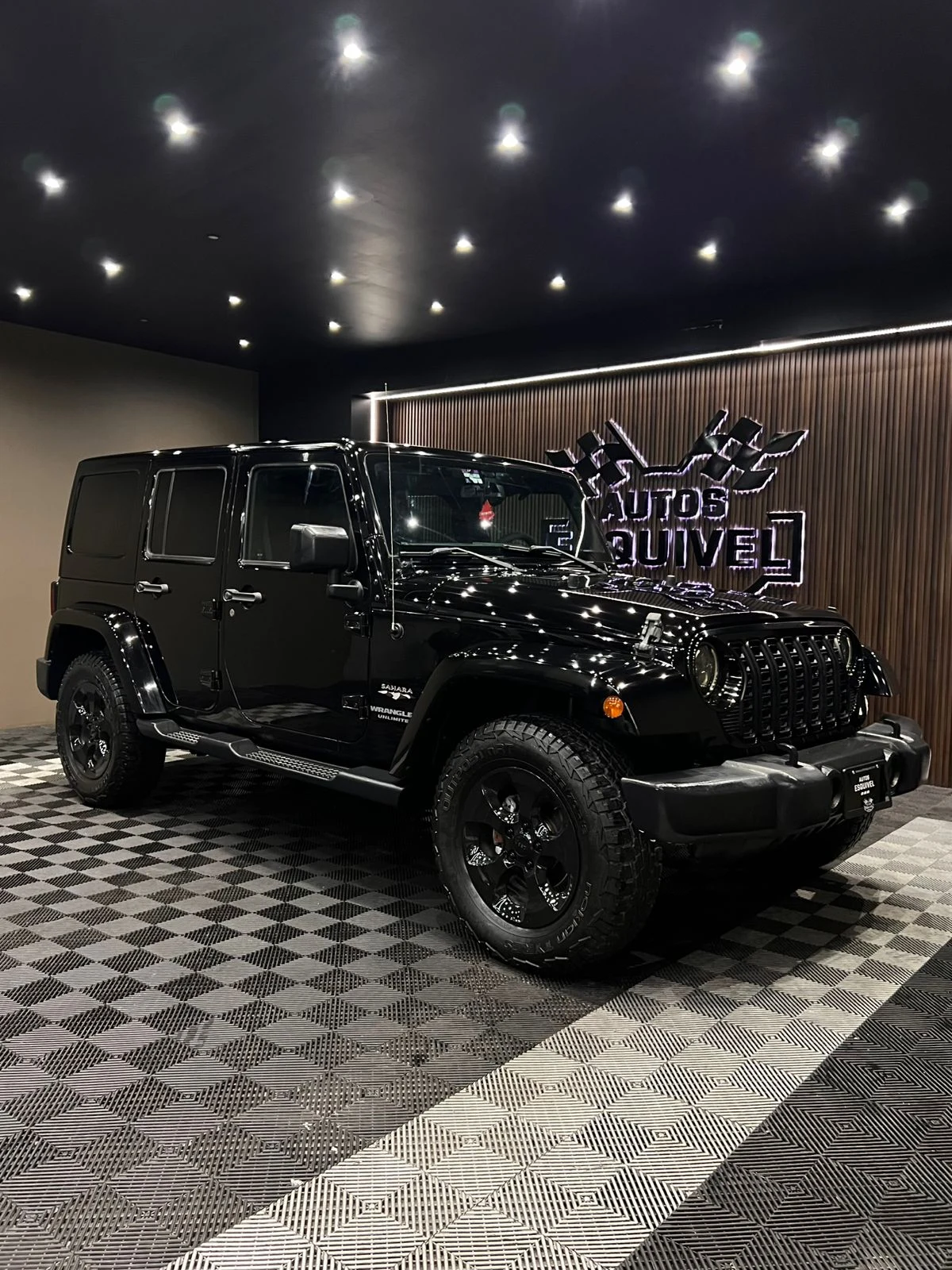 Jeep SAHARA 2017 - imagen 3