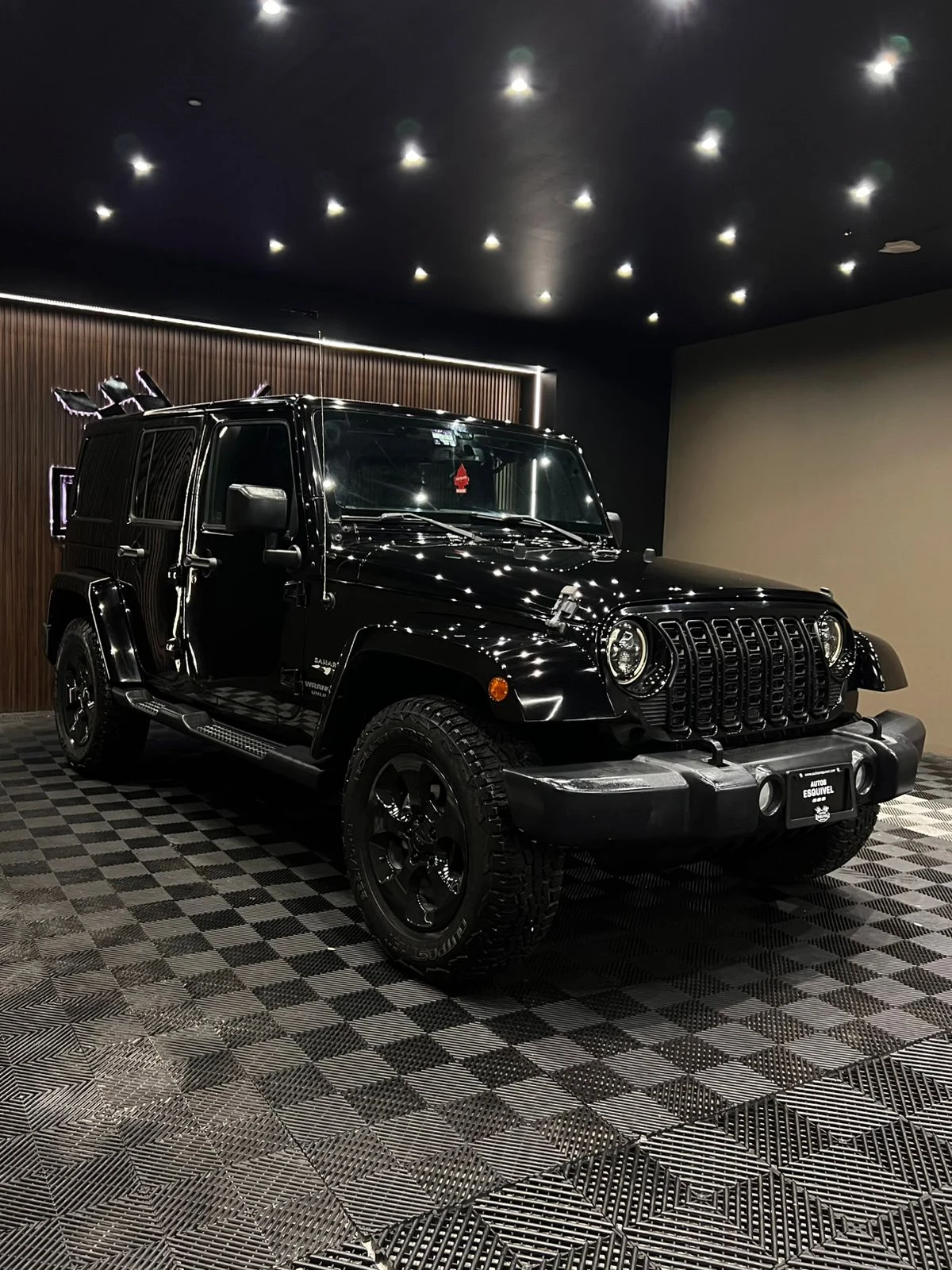 Jeep SAHARA 2017 - imagen 6