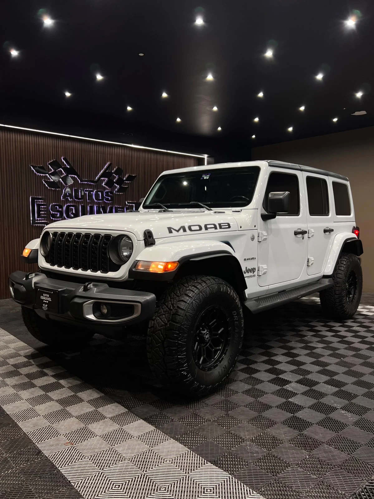 Jeep SAHARA 2018 - imagen 2