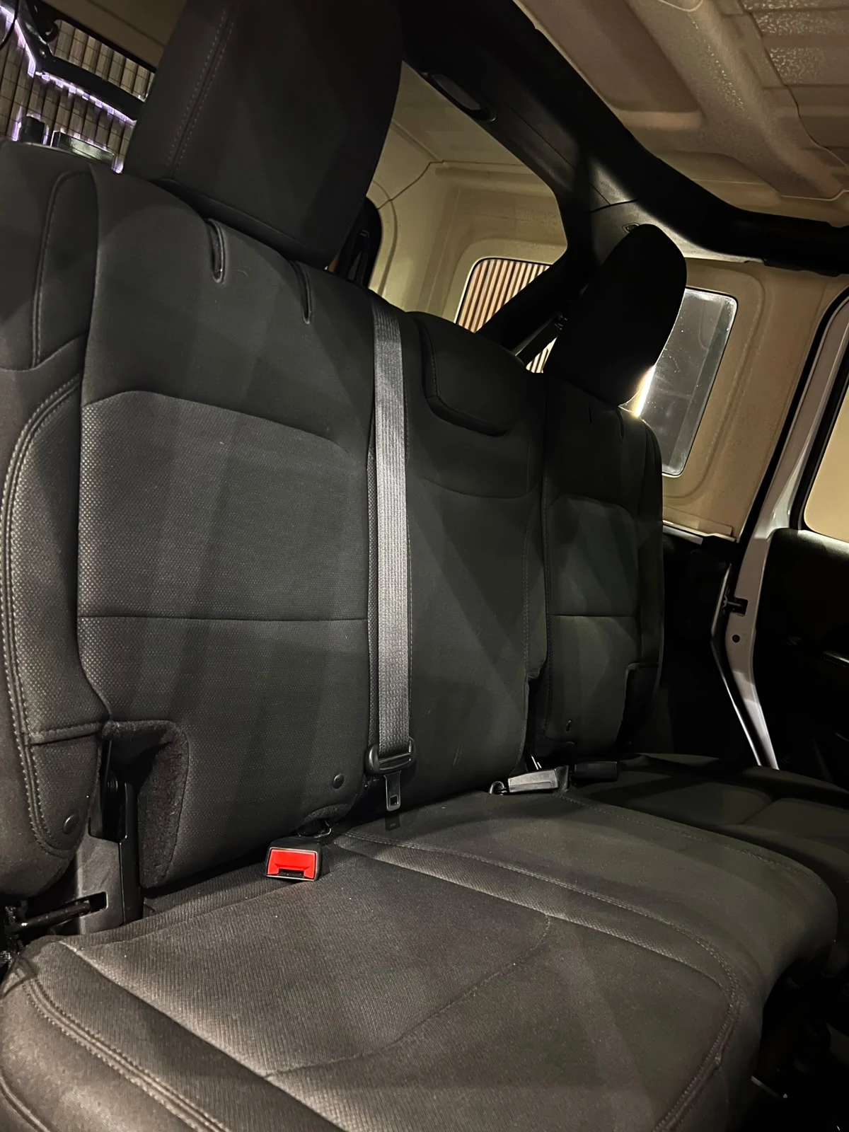 Jeep SAHARA 2018 - imagen 12