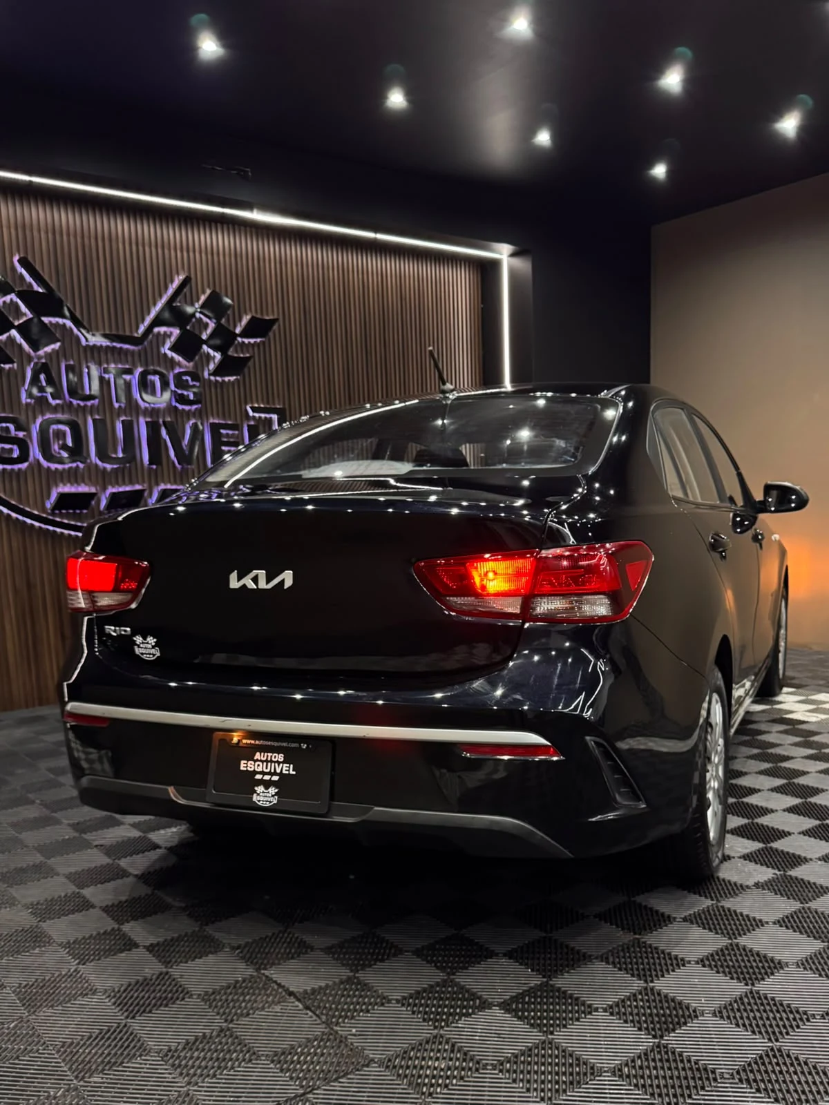 KIA RIO 2023 - imagen 5