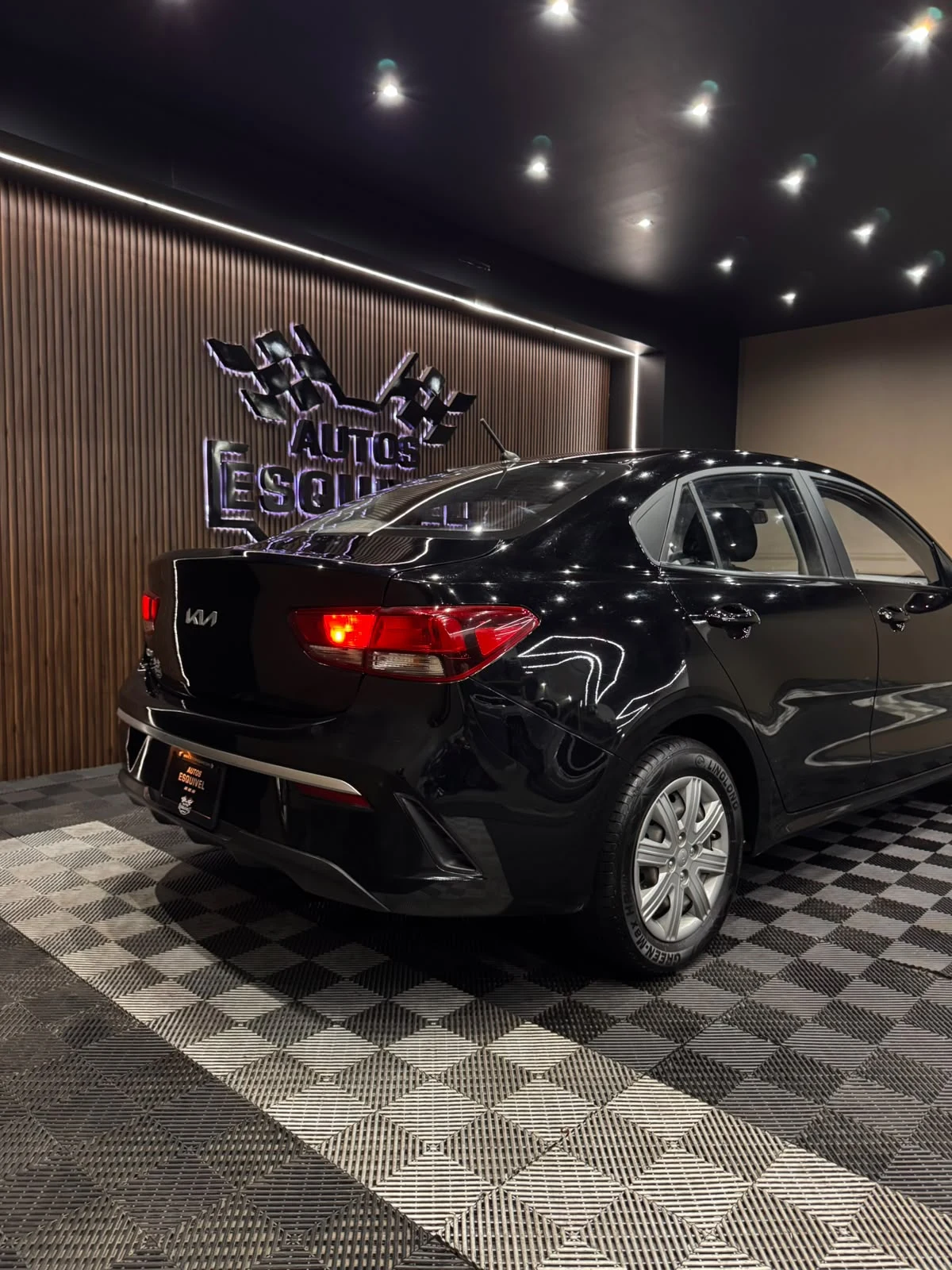 KIA RIO 2023 - imagen 7