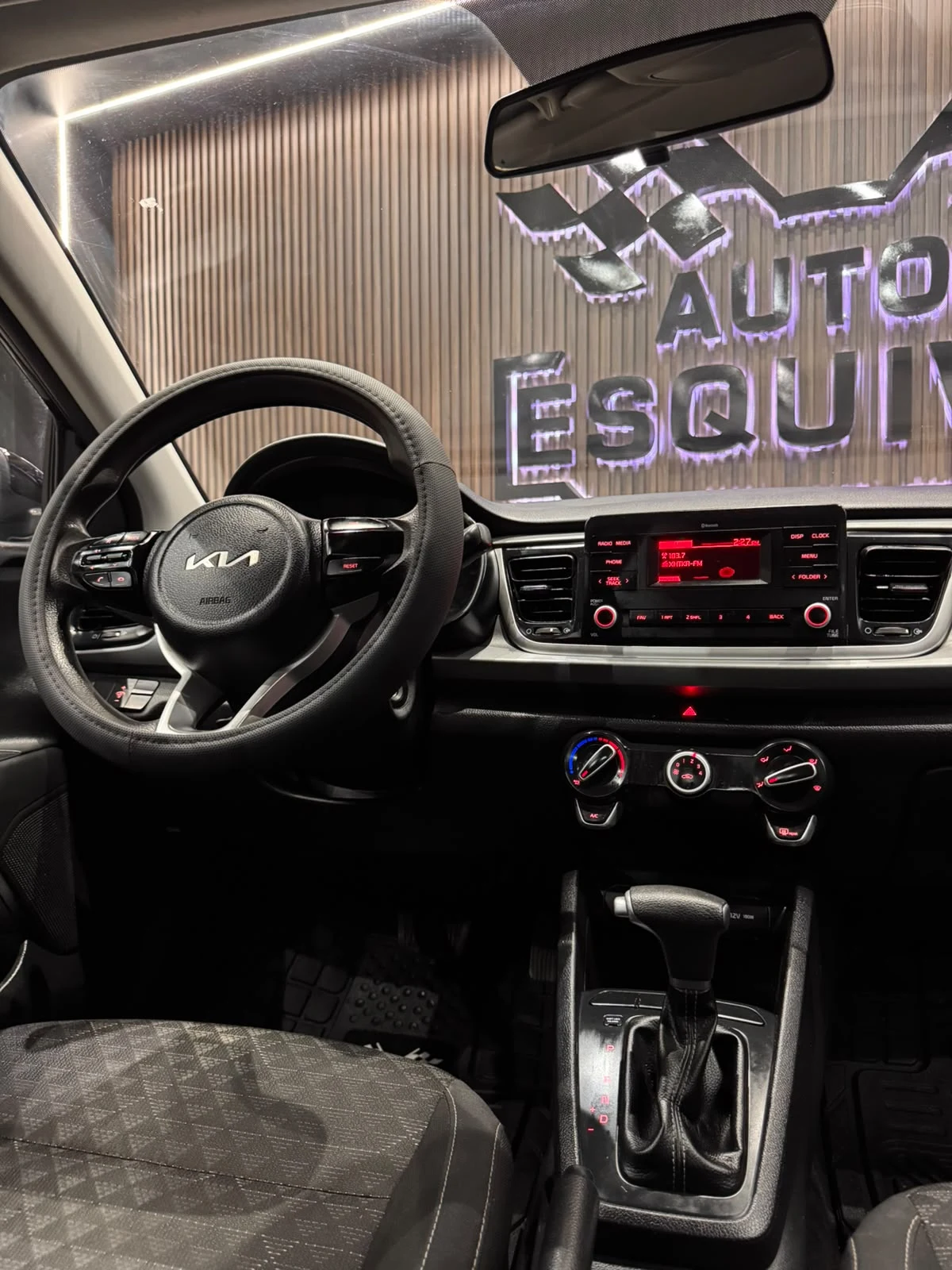 KIA RIO 2023 - imagen 10