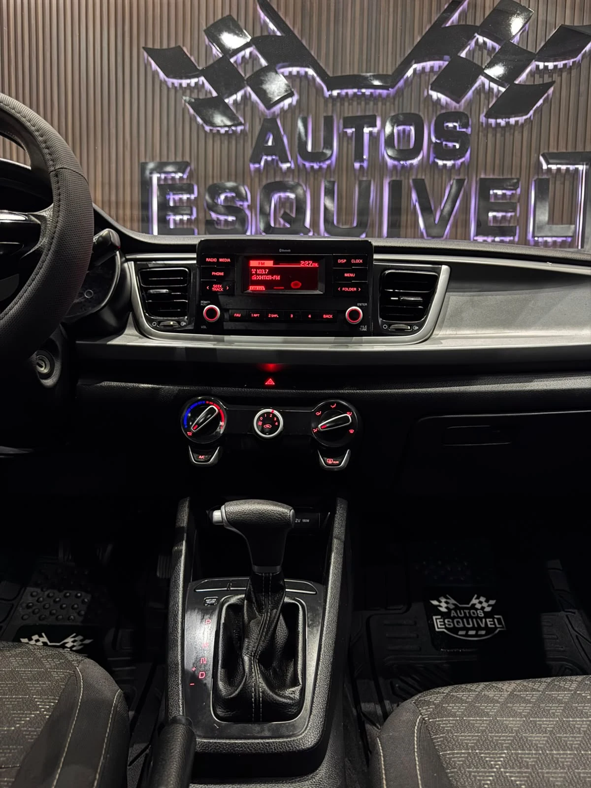 KIA RIO 2023 - imagen 13