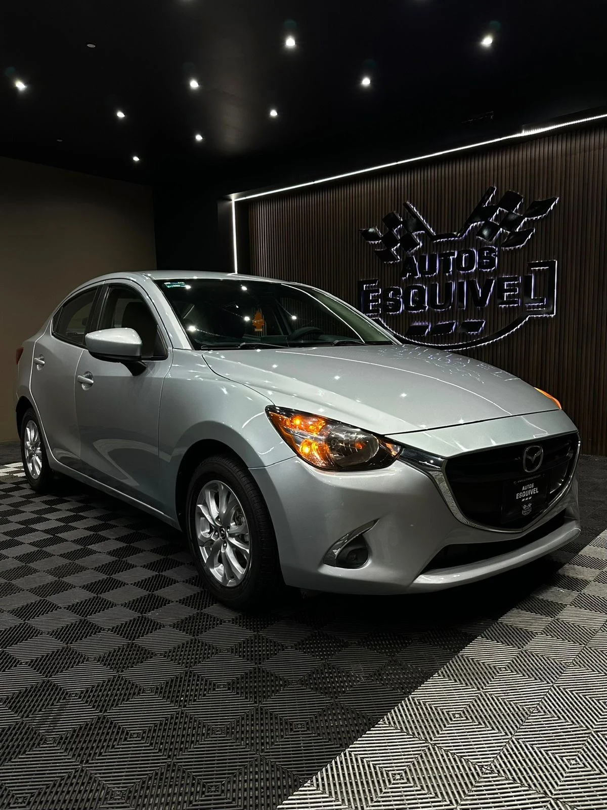 Mazda M2 2019 - imagen 3