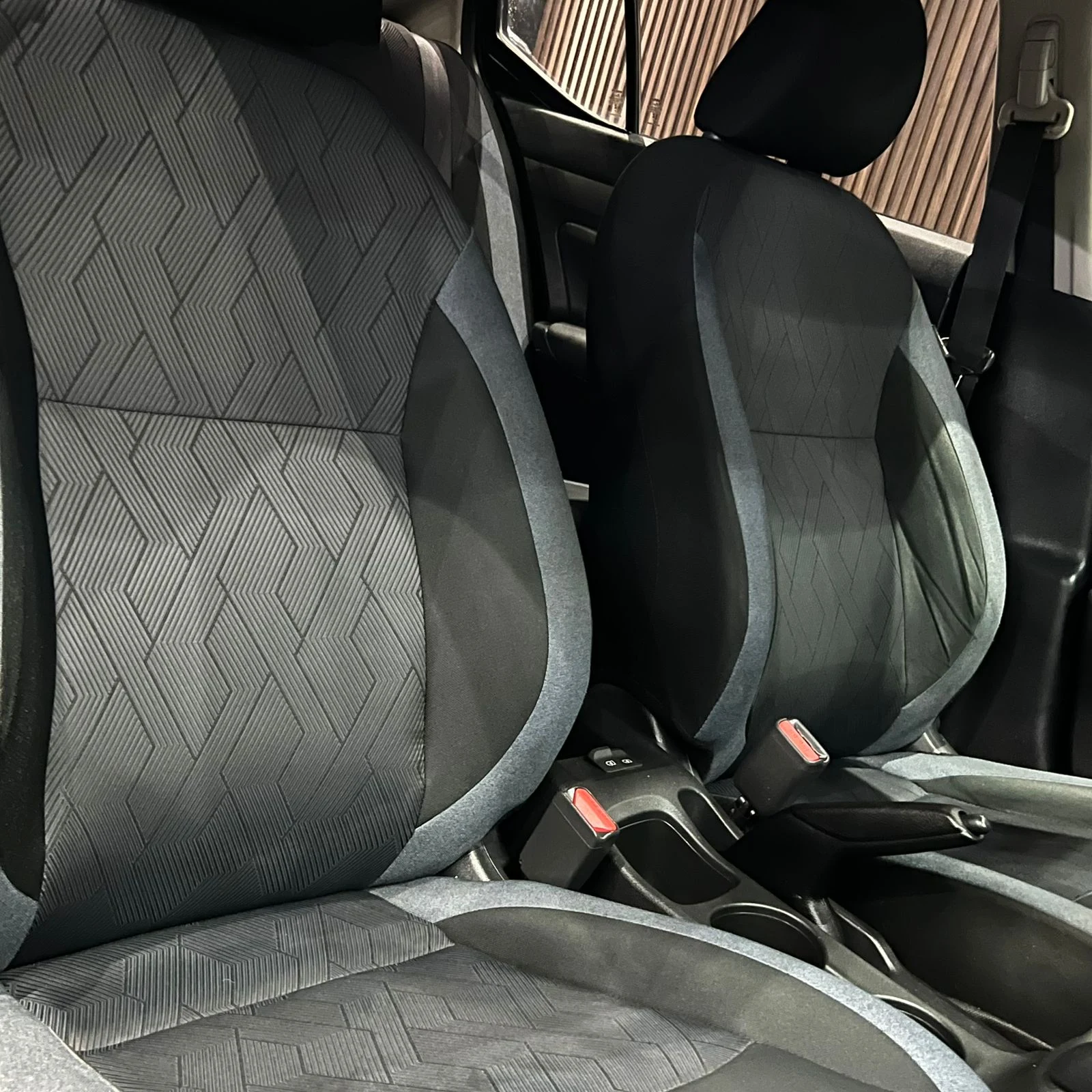 Nissan VERSA 2023 - imagen 9