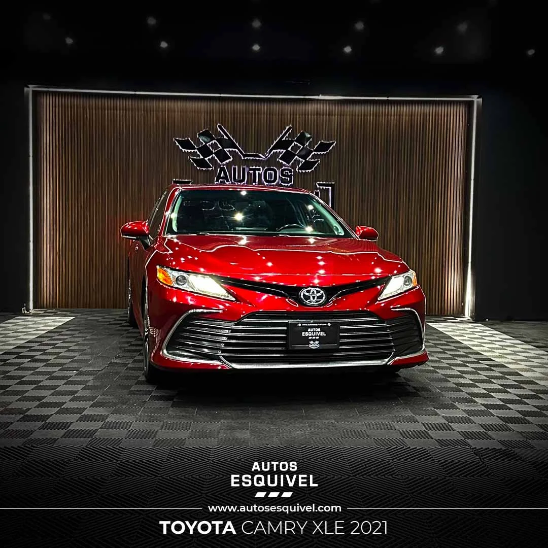 Toyota CAMRY XLE 2021