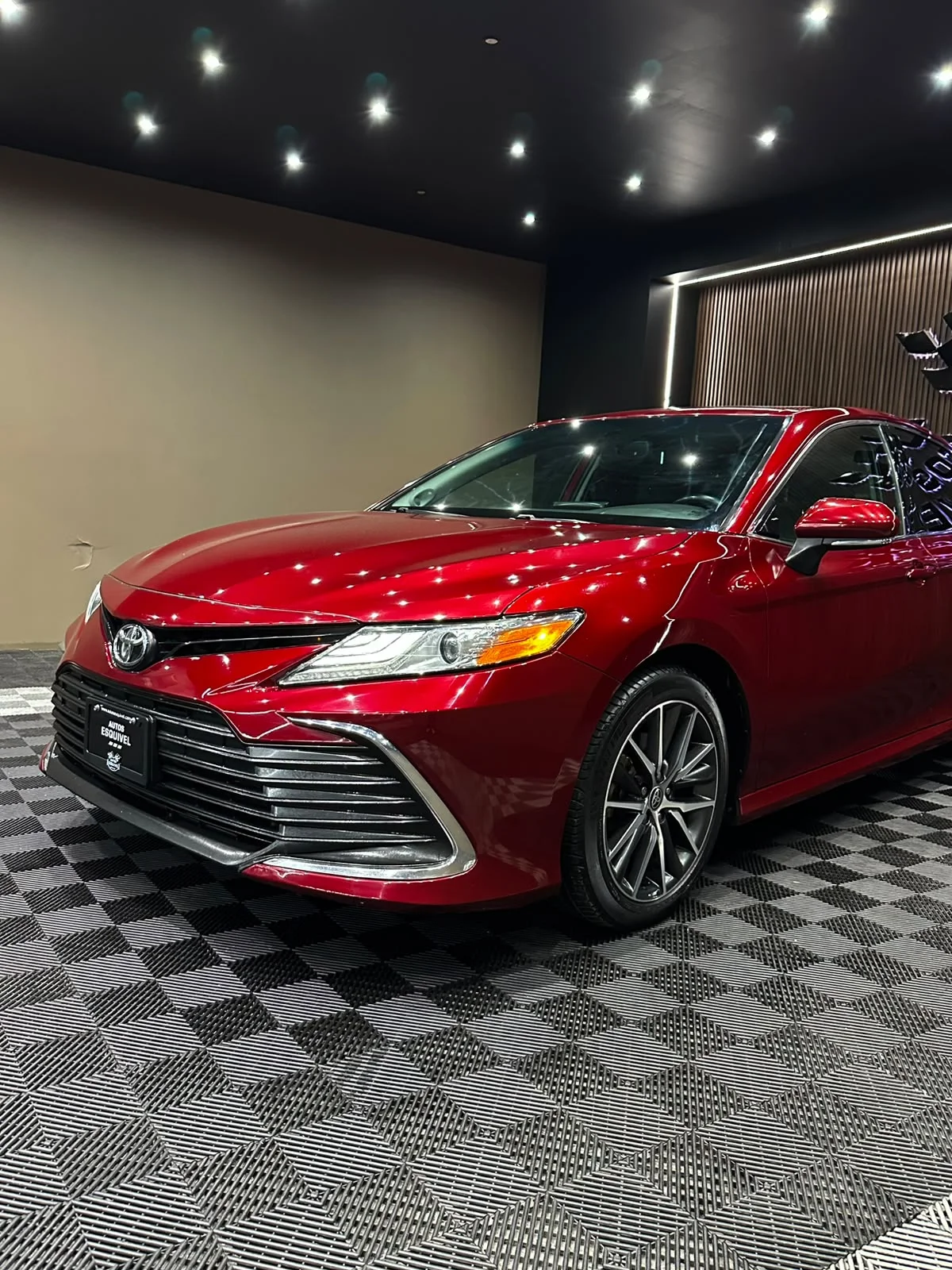 Toyota CAMRY XLE 2021 - imagen 4