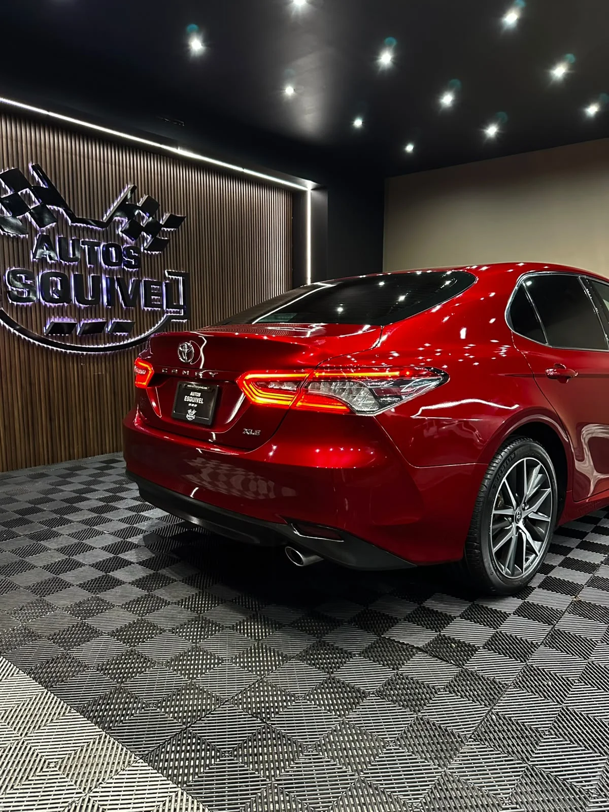 Toyota CAMRY XLE 2021 - imagen 6