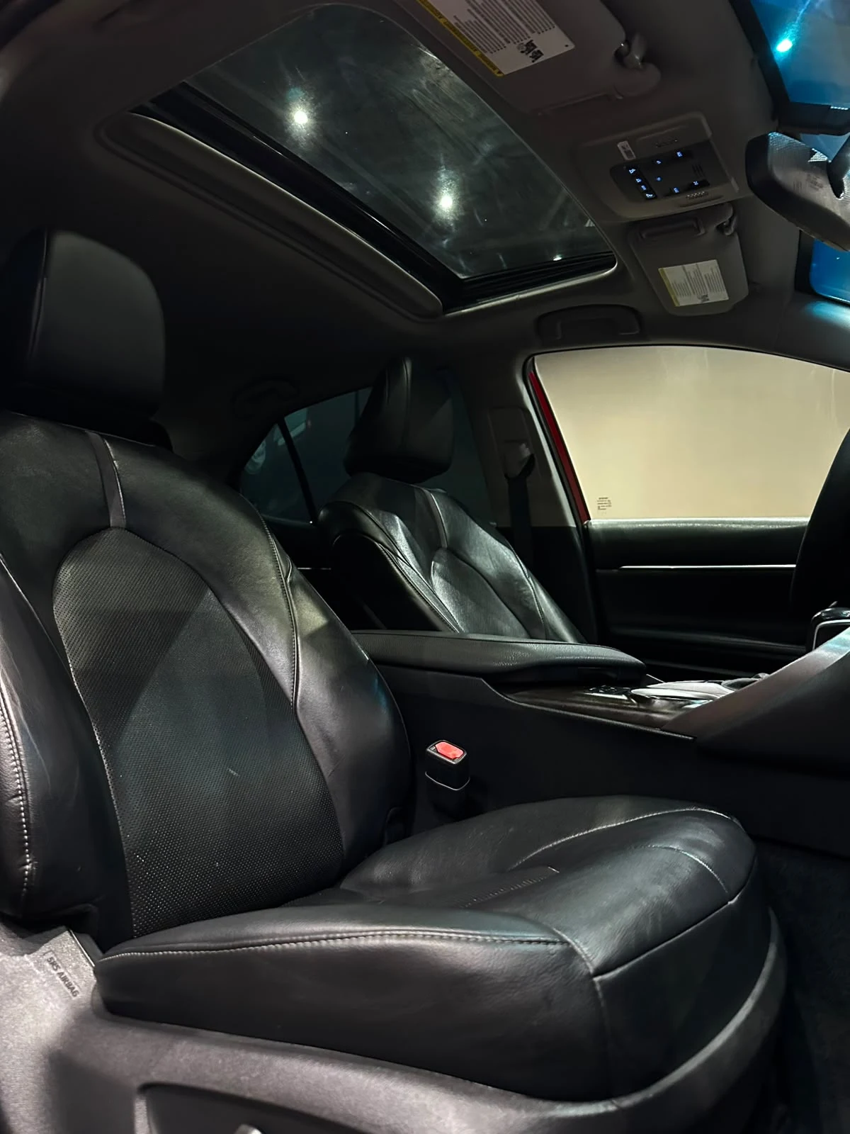 Toyota CAMRY XLE 2021 - imagen 8