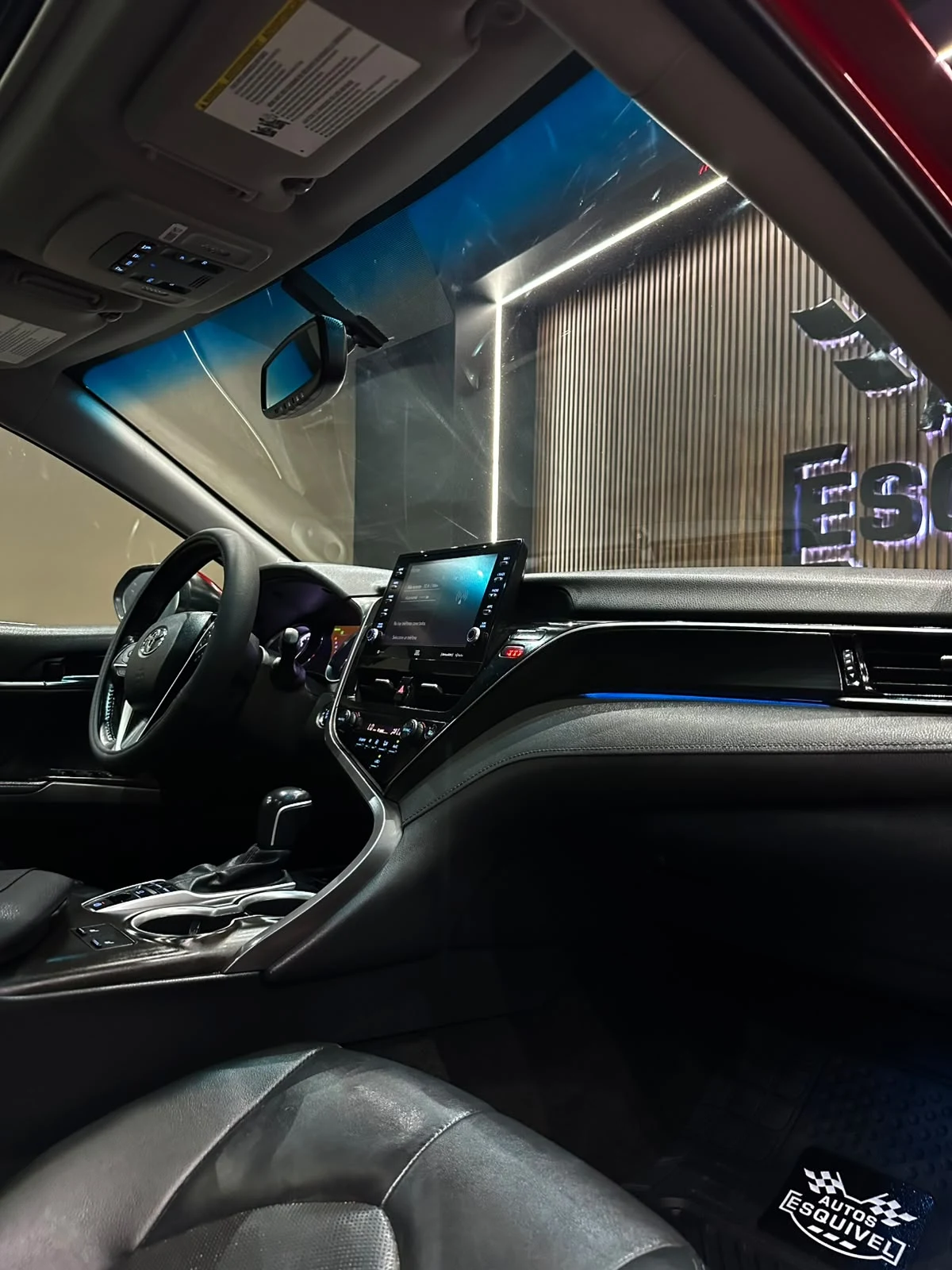 Toyota CAMRY XLE 2021 - imagen 11