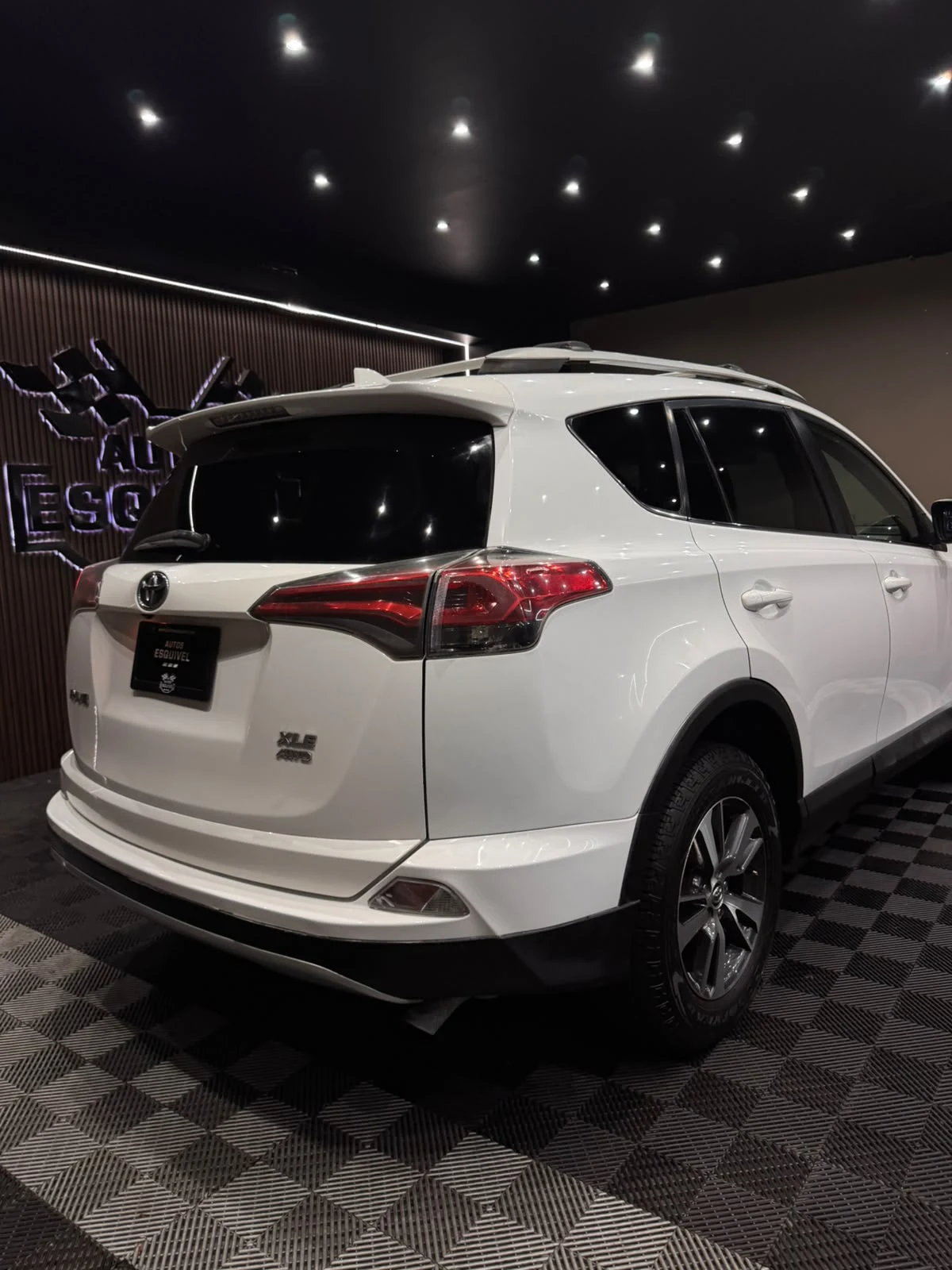 Toyota RAV 4 XLE 2016 - imagen 6