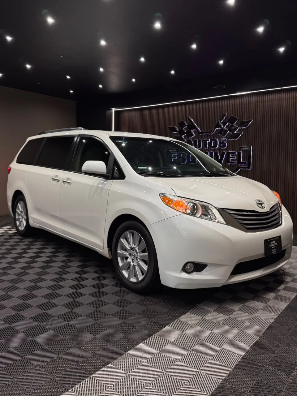 Toyota SIENNA 2017 - imagen 3