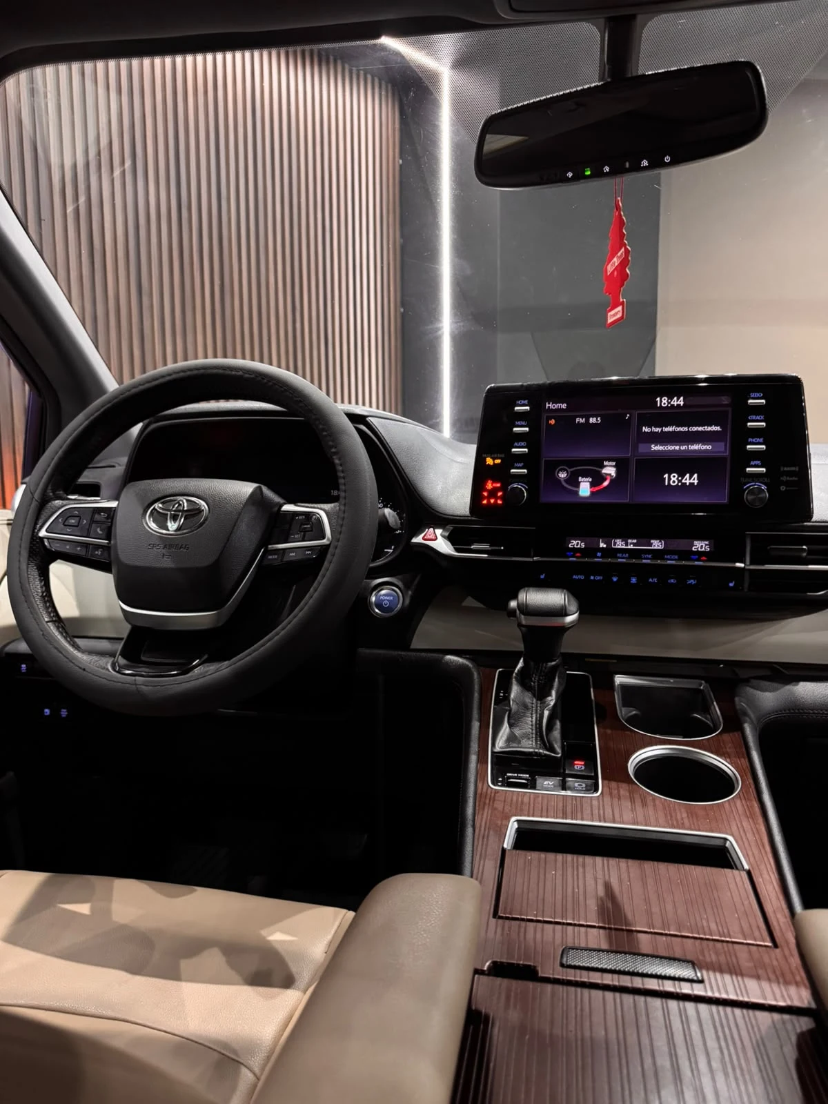 Toyota SIENNA HIBRIDA 2021 - imagen 8