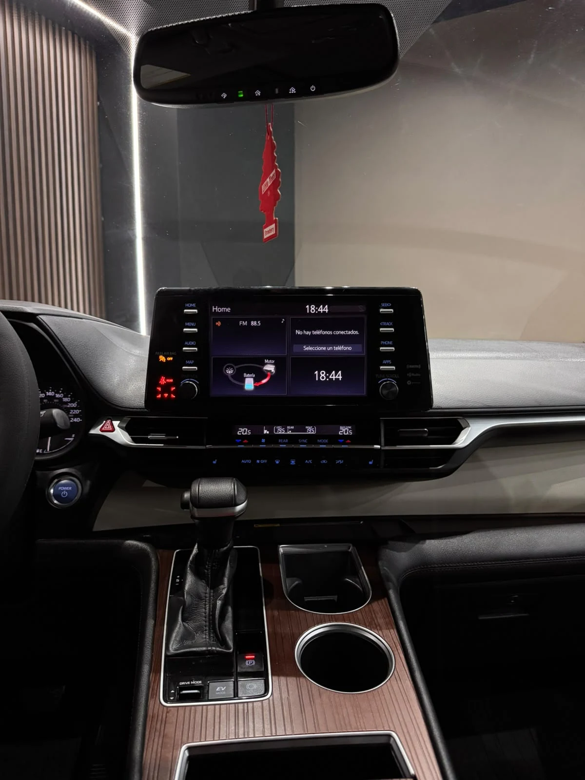 Toyota SIENNA HIBRIDA 2021 - imagen 13