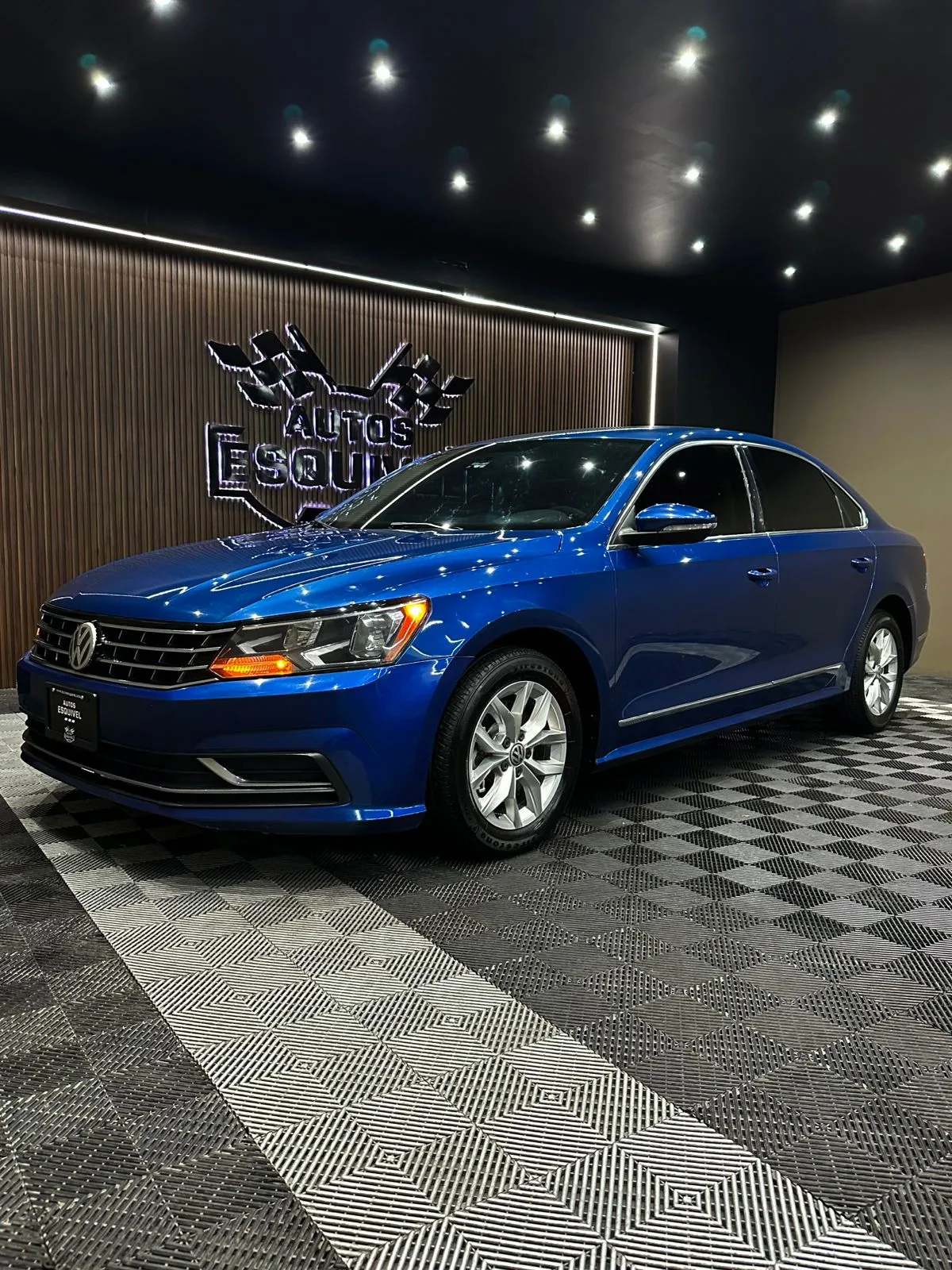 Volkswagen PASSAT 2017 - imagen 2
