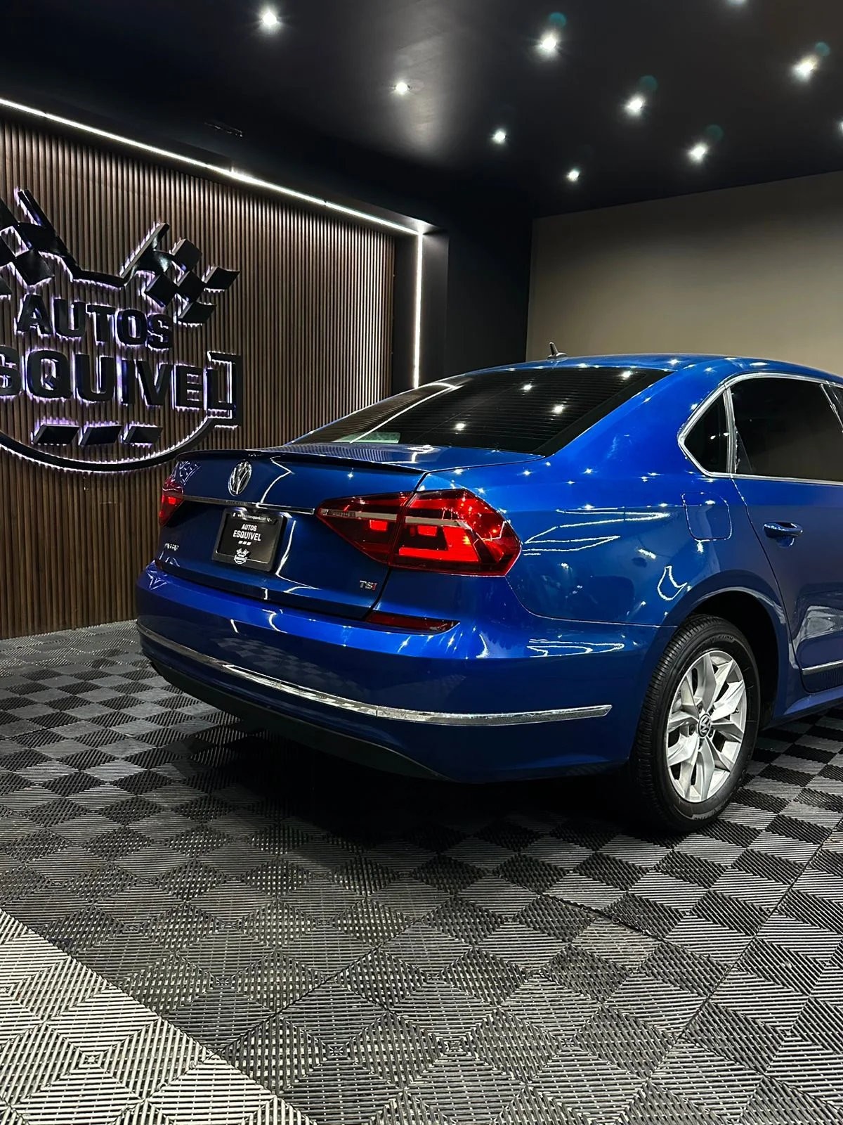 Volkswagen PASSAT 2017 - imagen 7